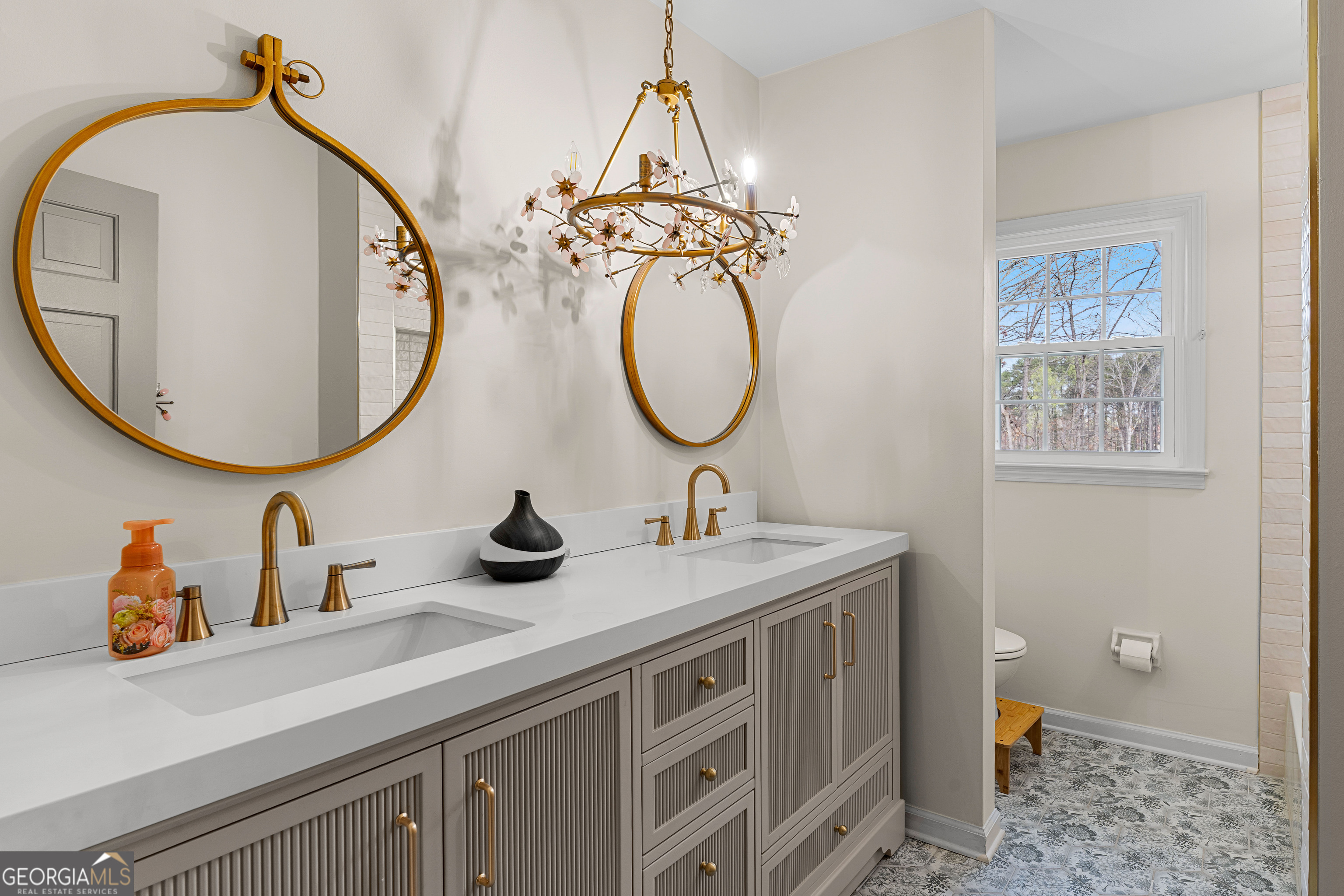 2958 Cravey Drive NE