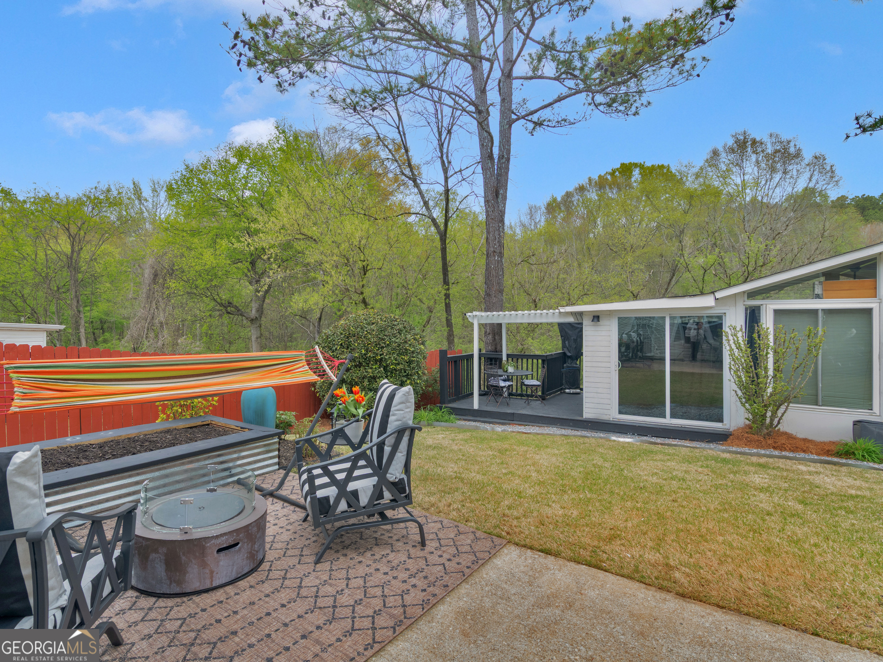 2732 River Tree Drive