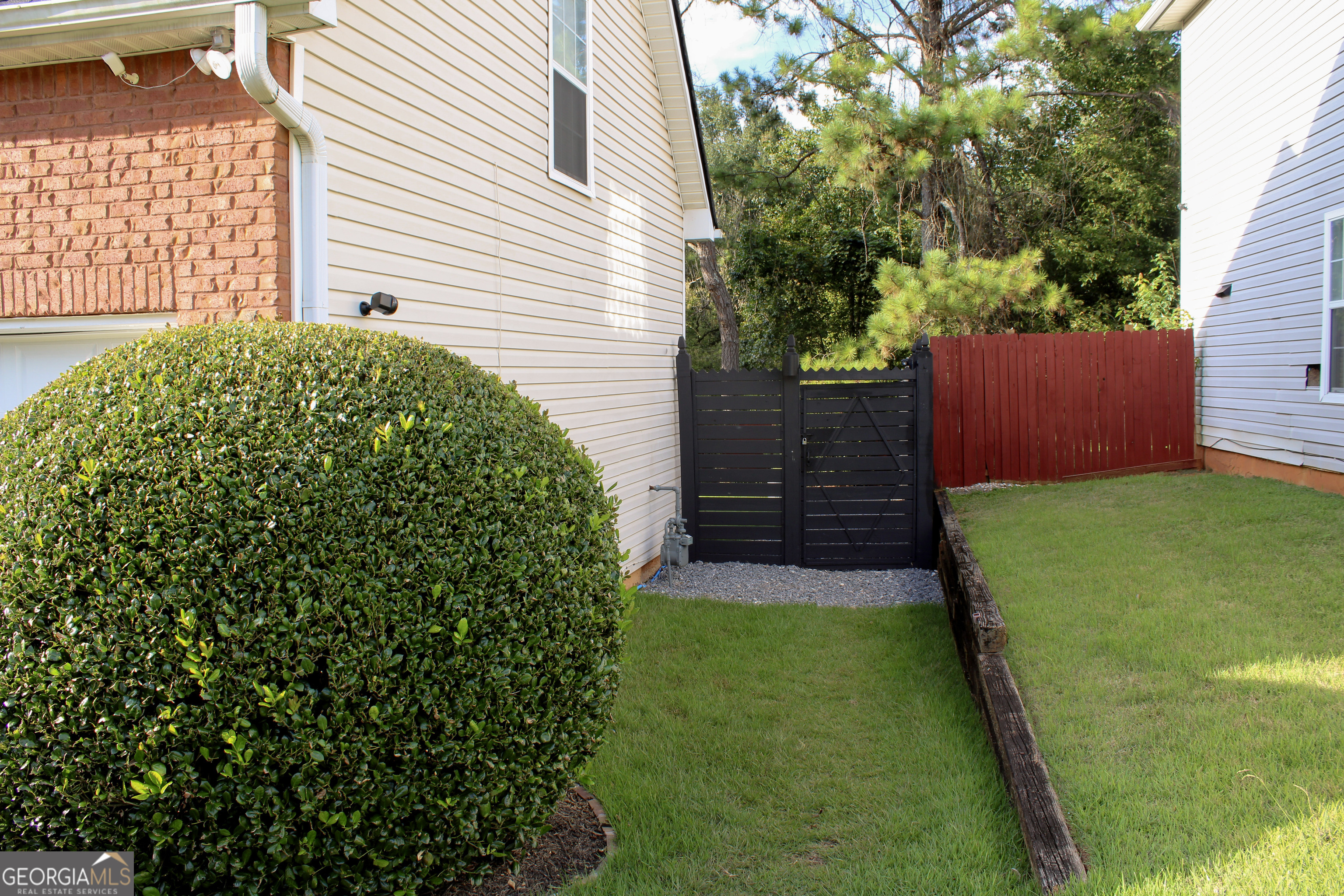 2732 River Tree Drive