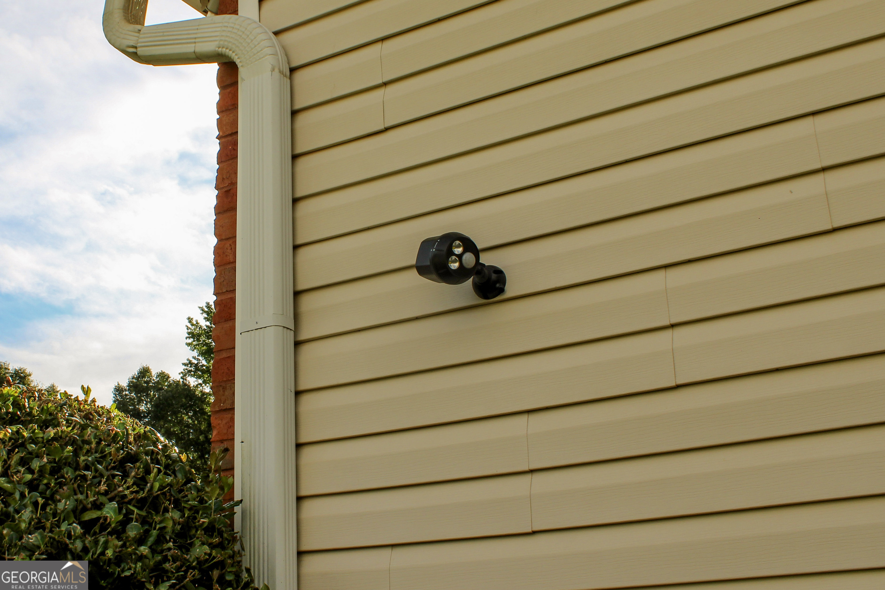 2732 River Tree Drive