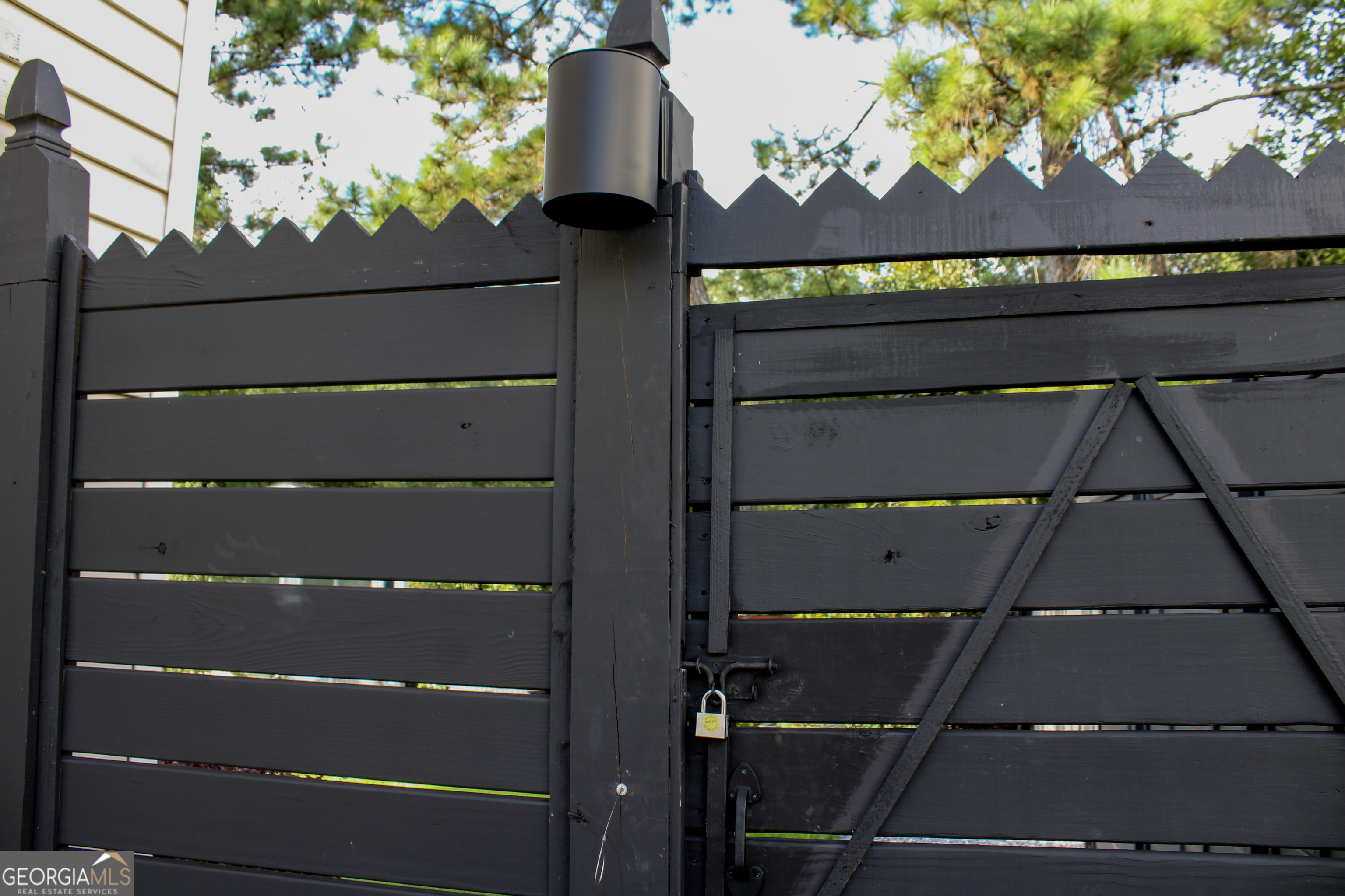 2732 River Tree Drive