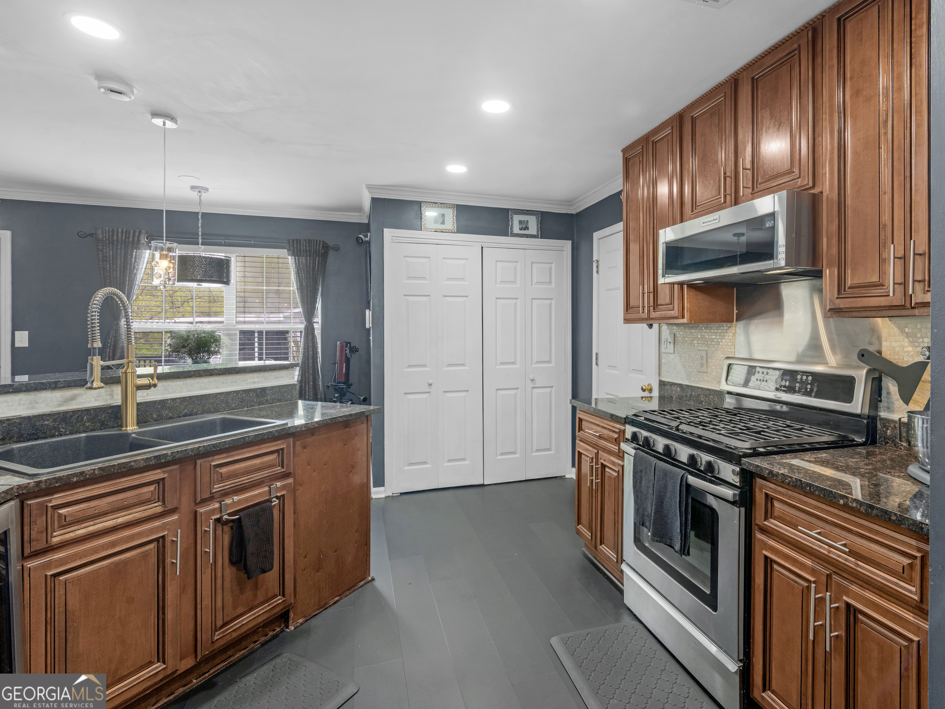 2732 River Tree Drive