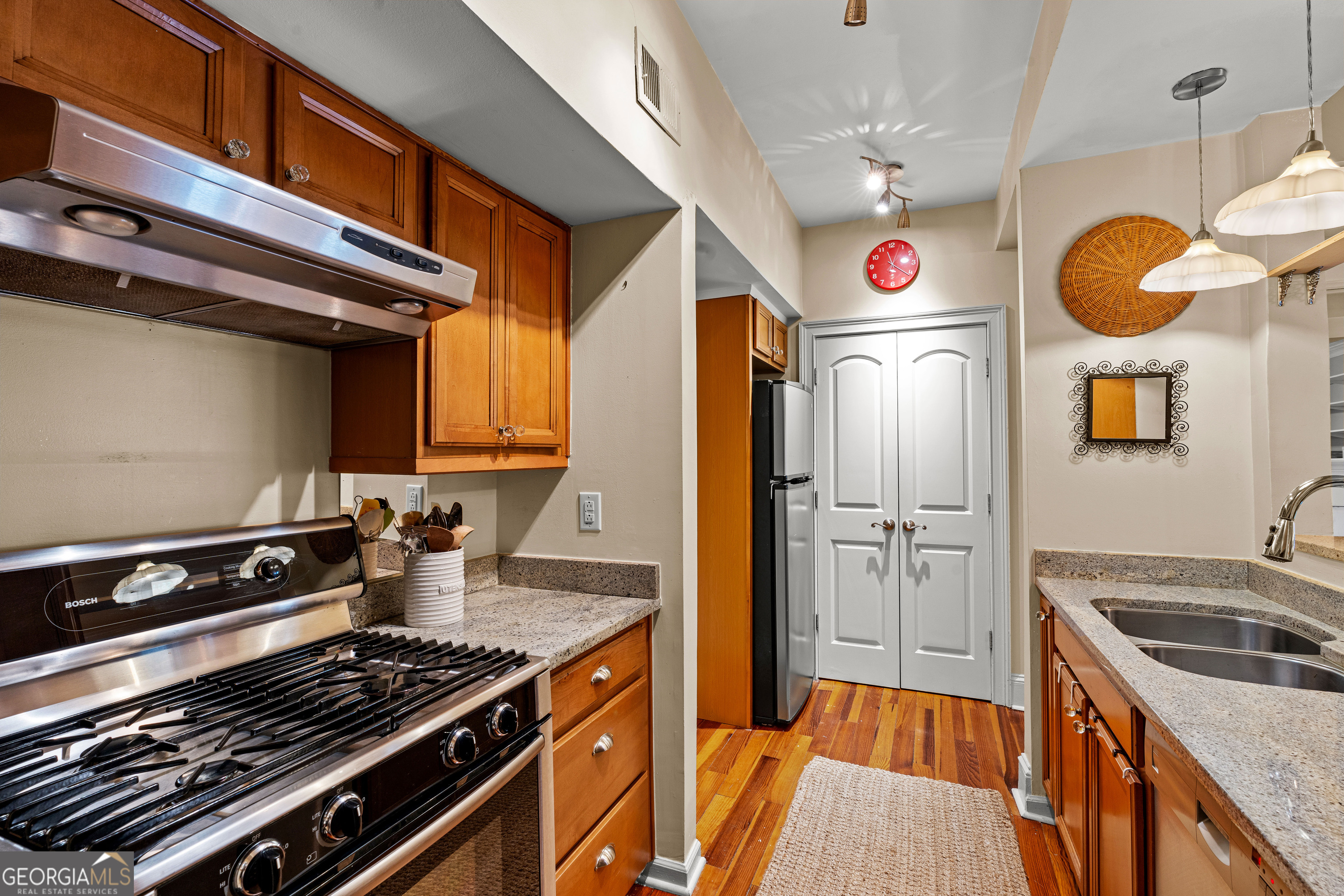 2840 Peachtree Road NE # 311