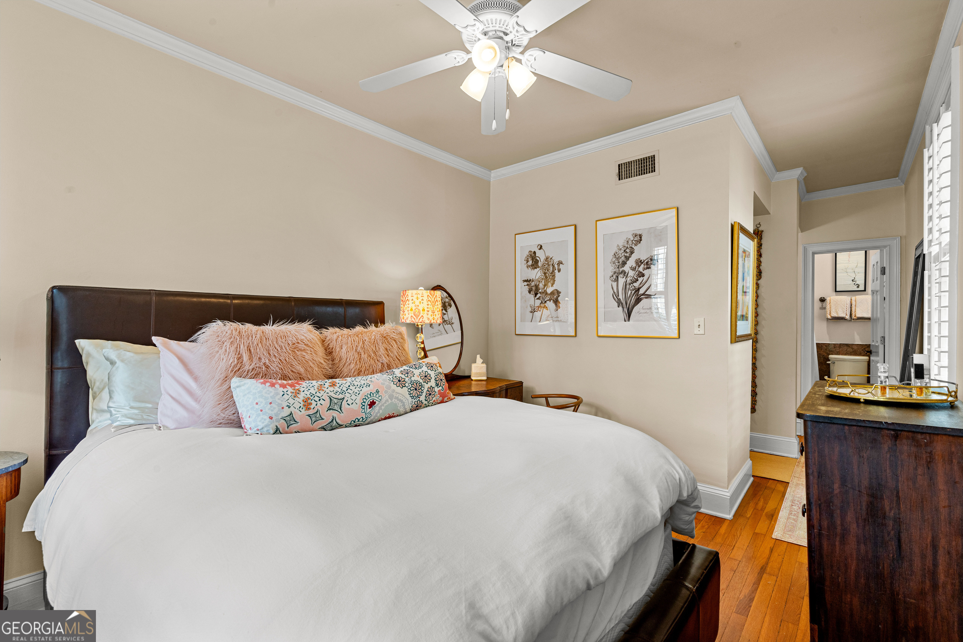 2840 Peachtree Road NE # 311