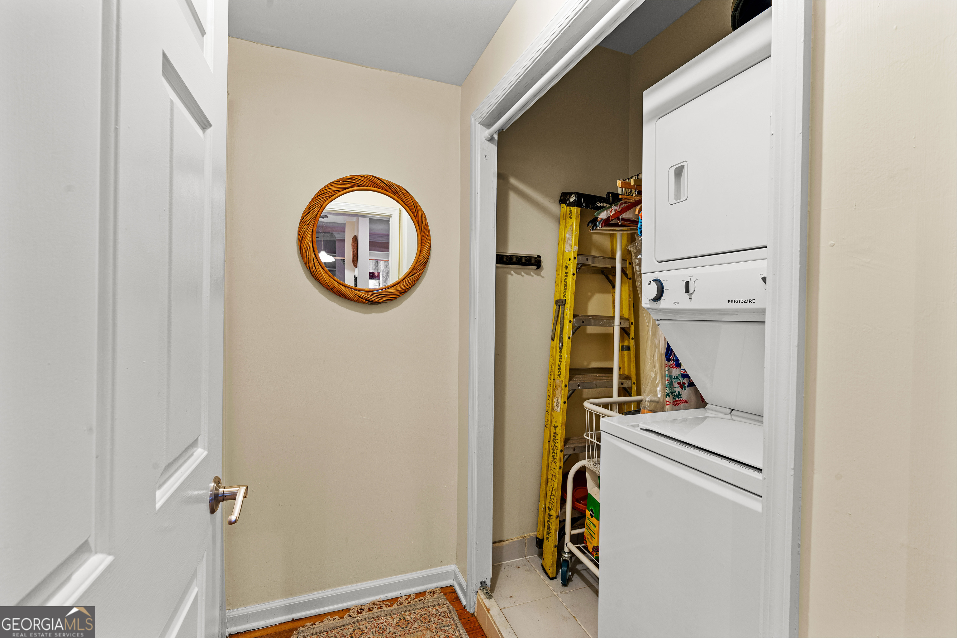 2840 Peachtree Road NE # 311
