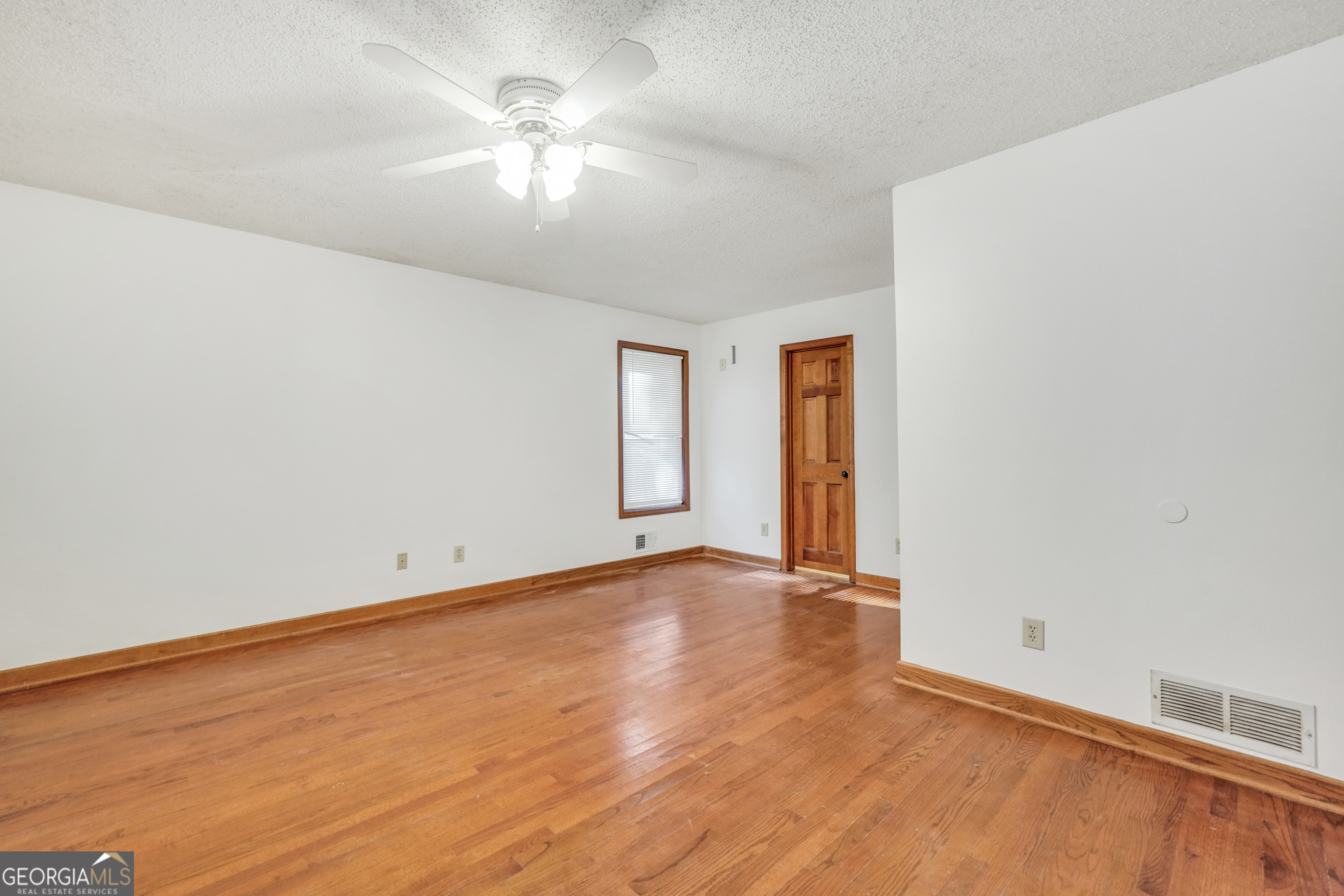 135 Springvalley Way