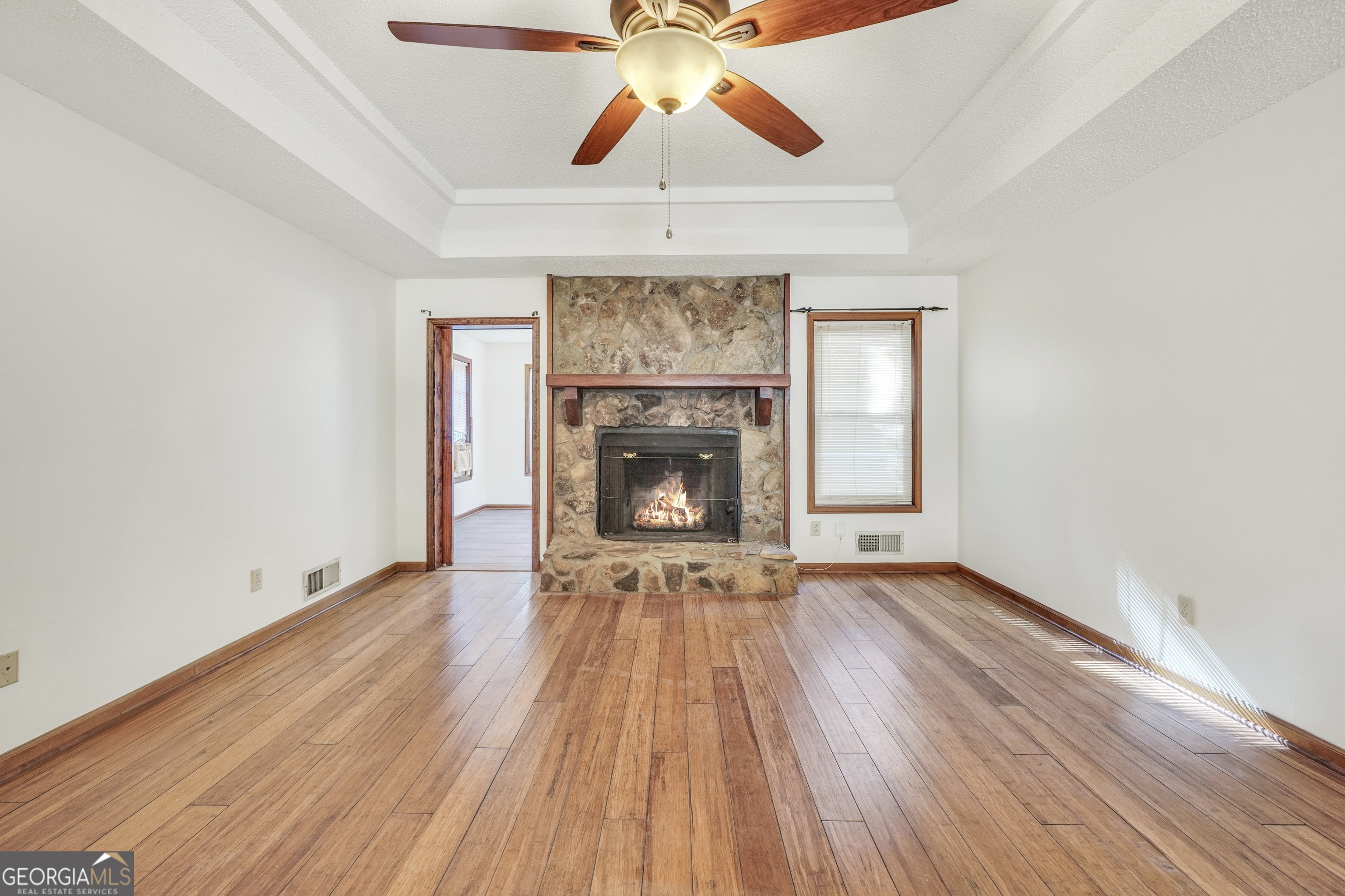 135 Springvalley Way