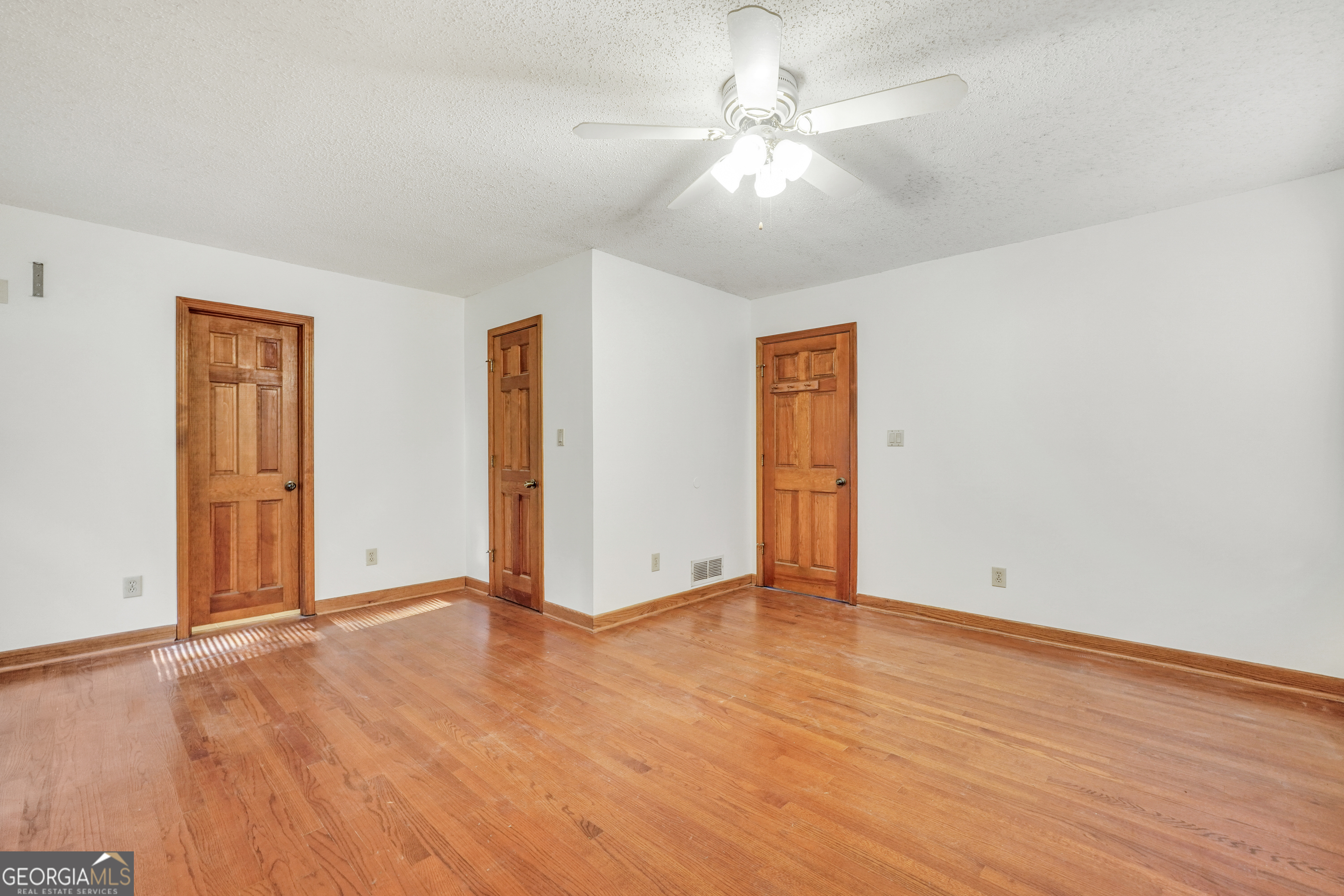 135 Springvalley Way