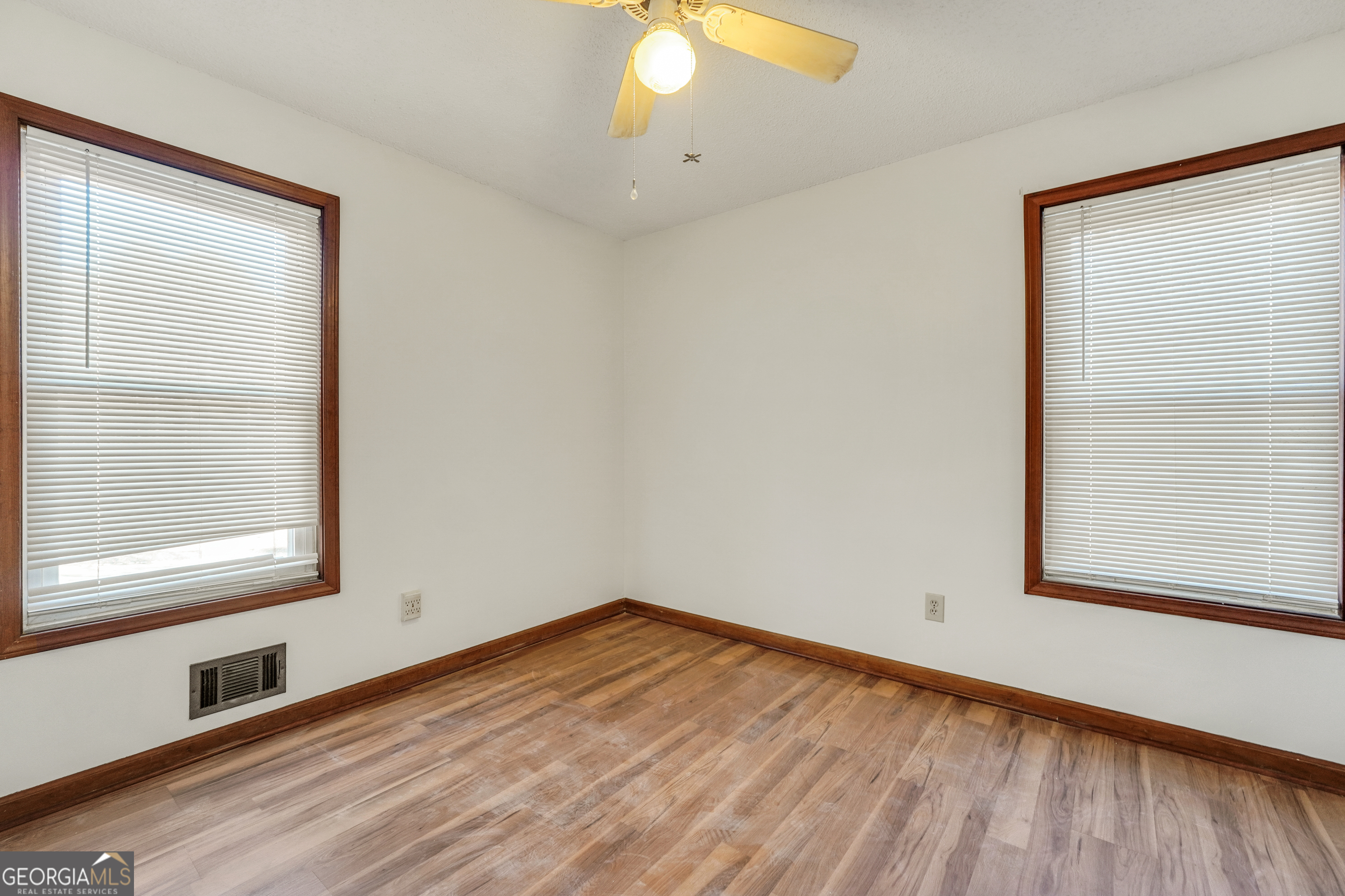 135 Springvalley Way