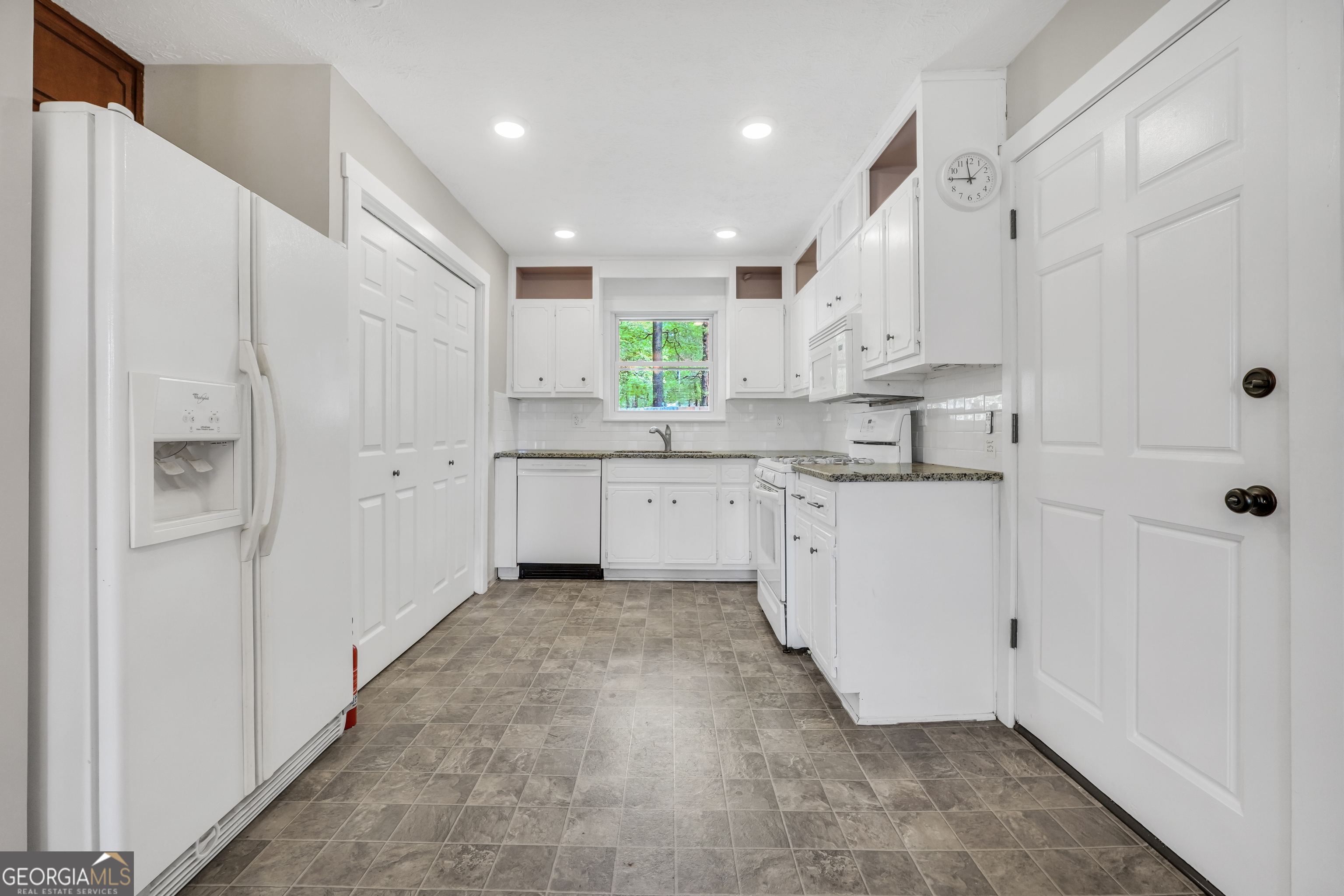 231 Meadowbrook Drive