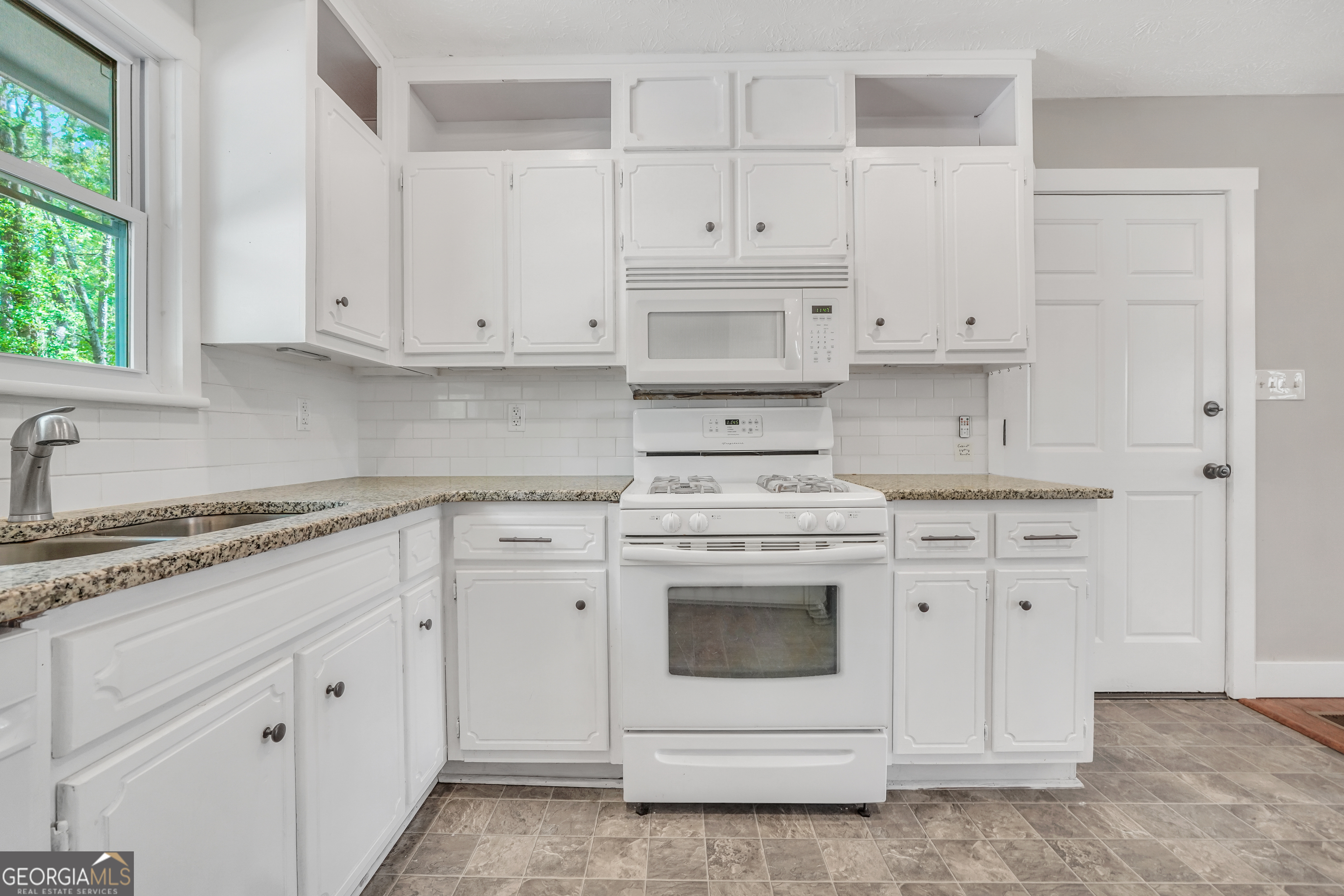 231 Meadowbrook Drive