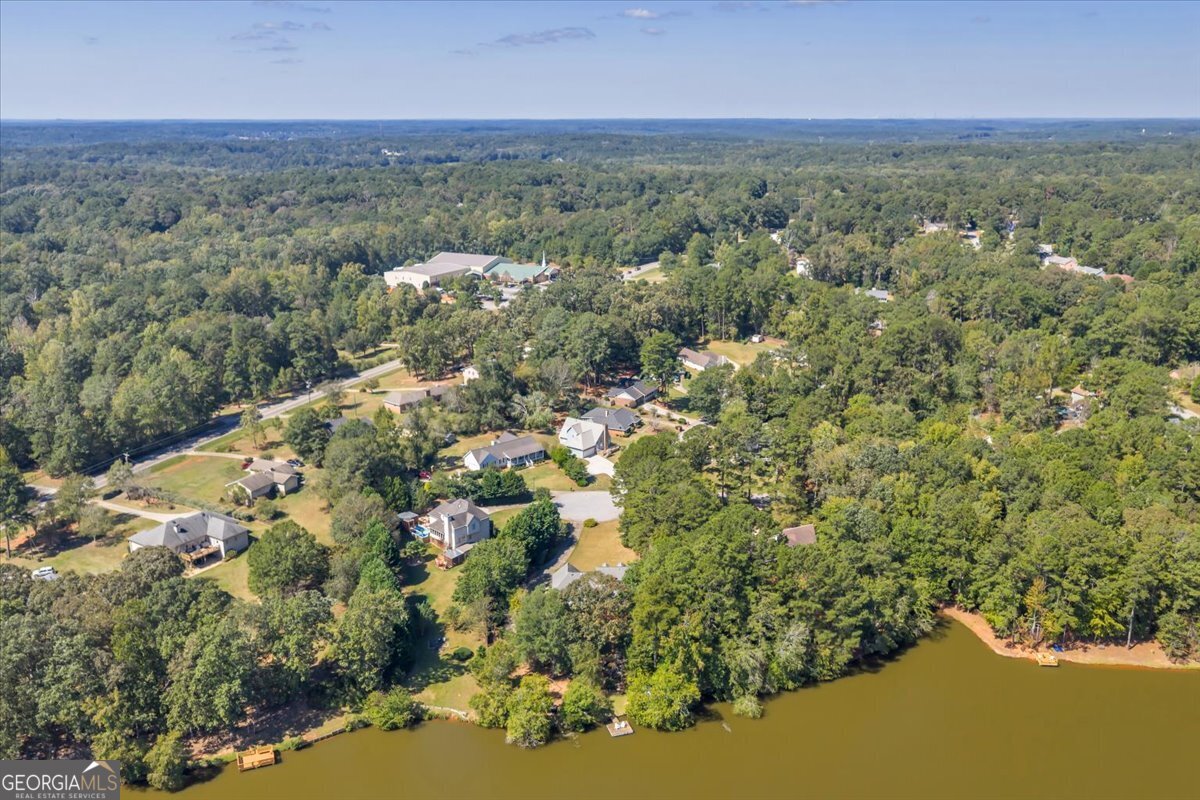 5011 SE West Lake Drive