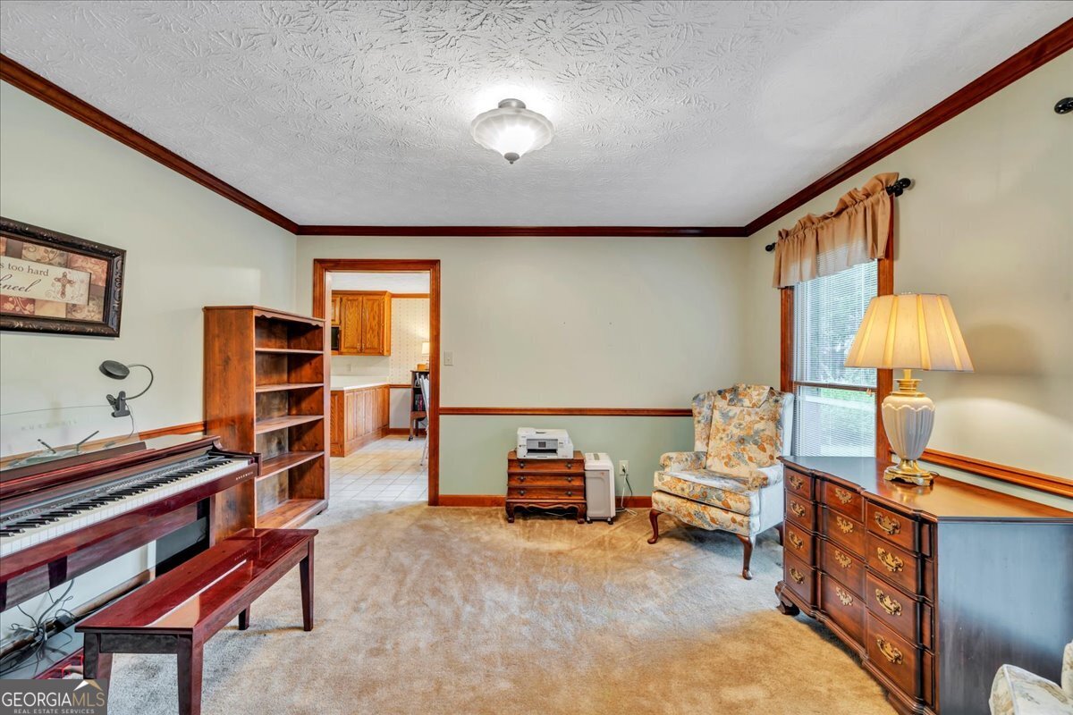 5011 SE West Lake Drive