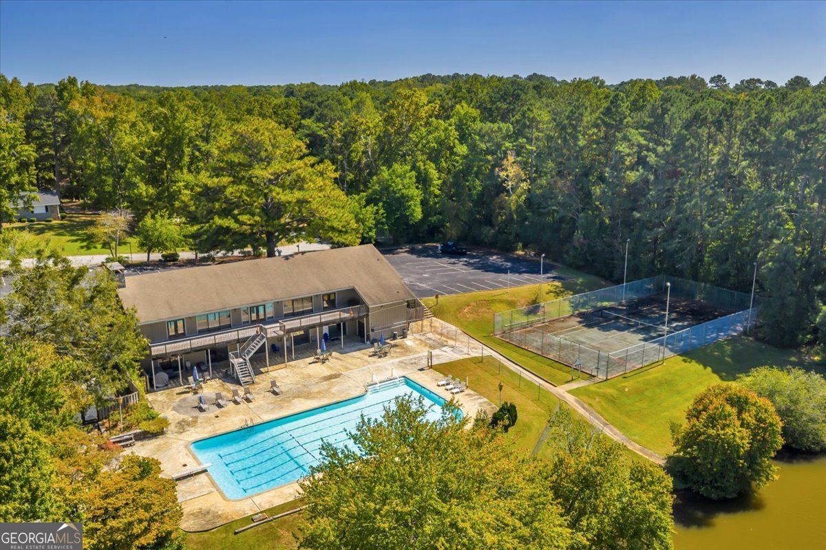 5011 SE West Lake Drive