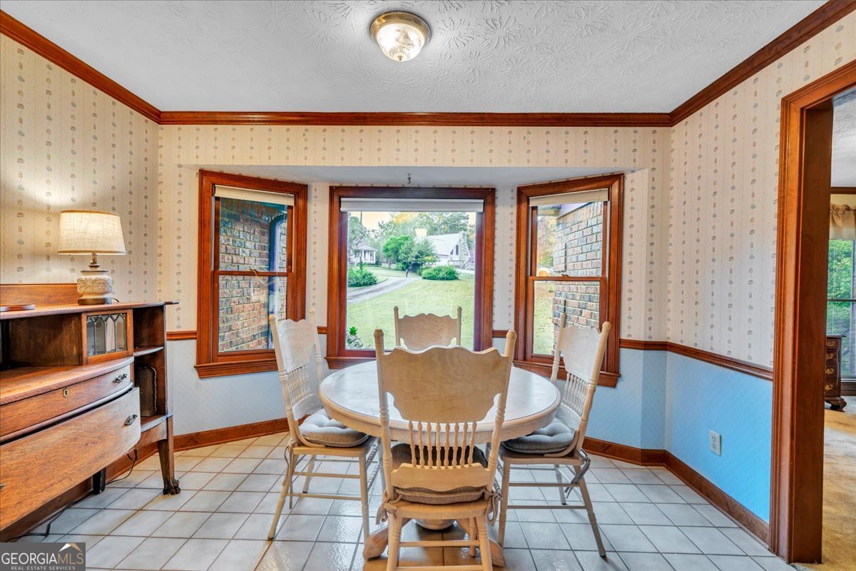 5011 SE West Lake Drive