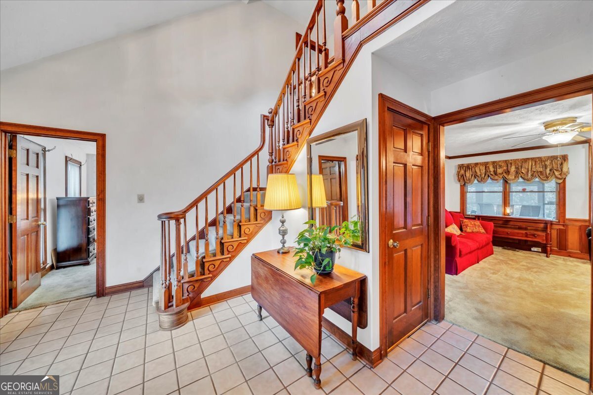 5011 SE West Lake Drive