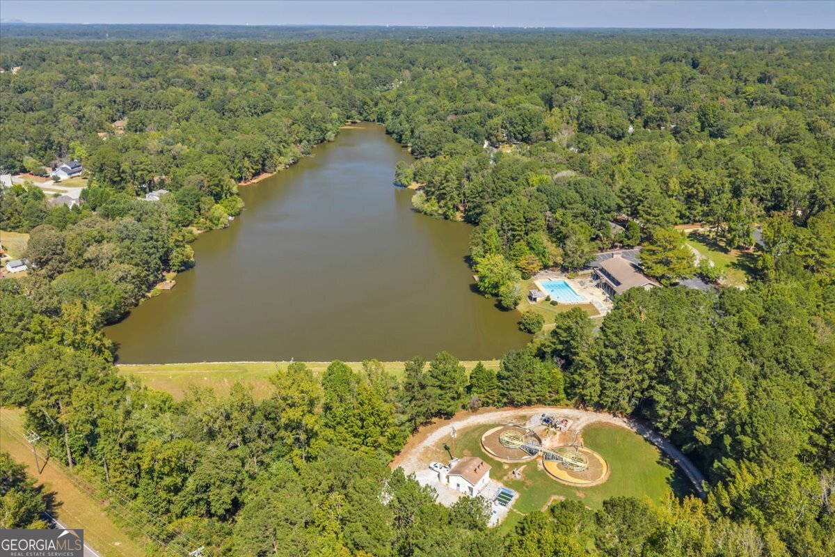 5011 SE West Lake Drive