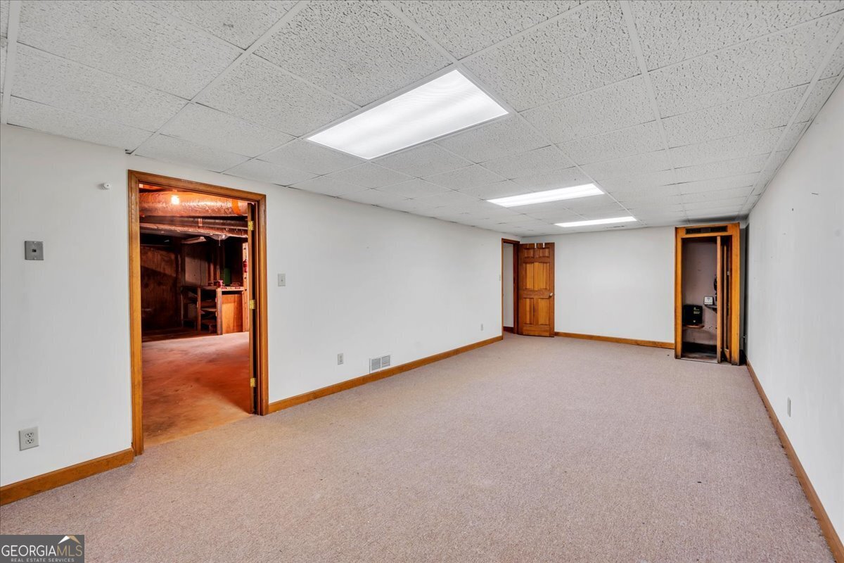 5011 SE West Lake Drive