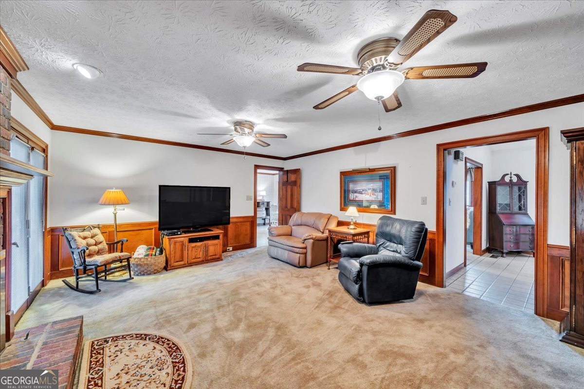 5011 SE West Lake Drive