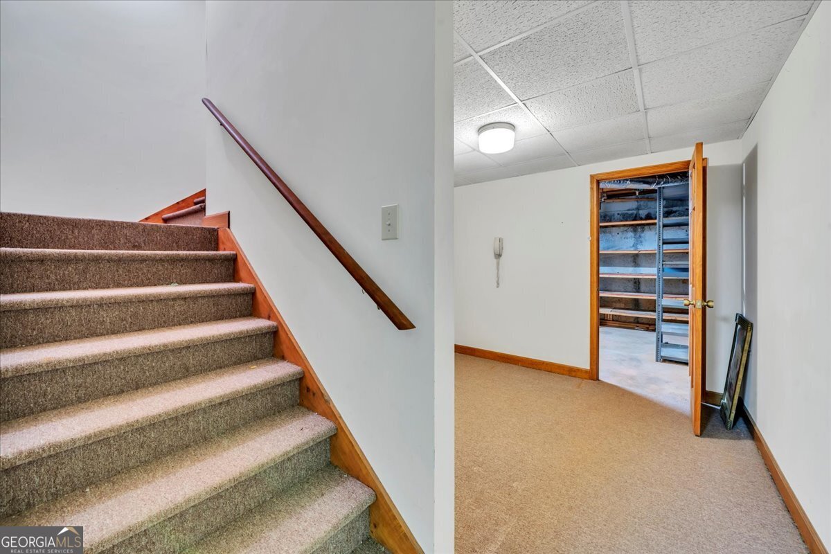 5011 SE West Lake Drive