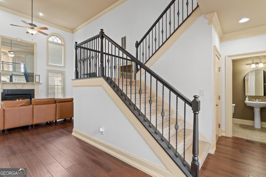 1202 Persimmon Way