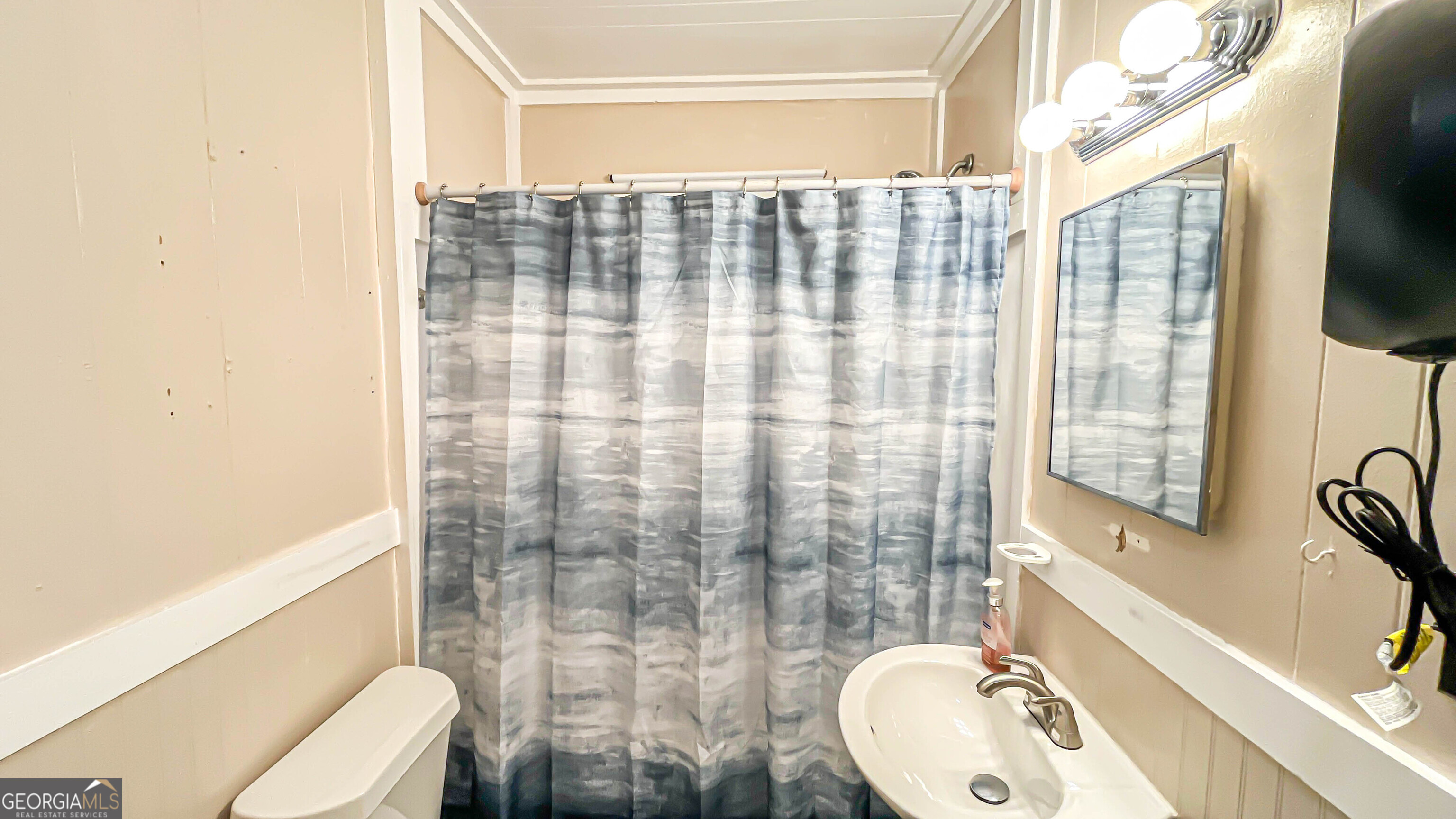 242 Katy Lake Road