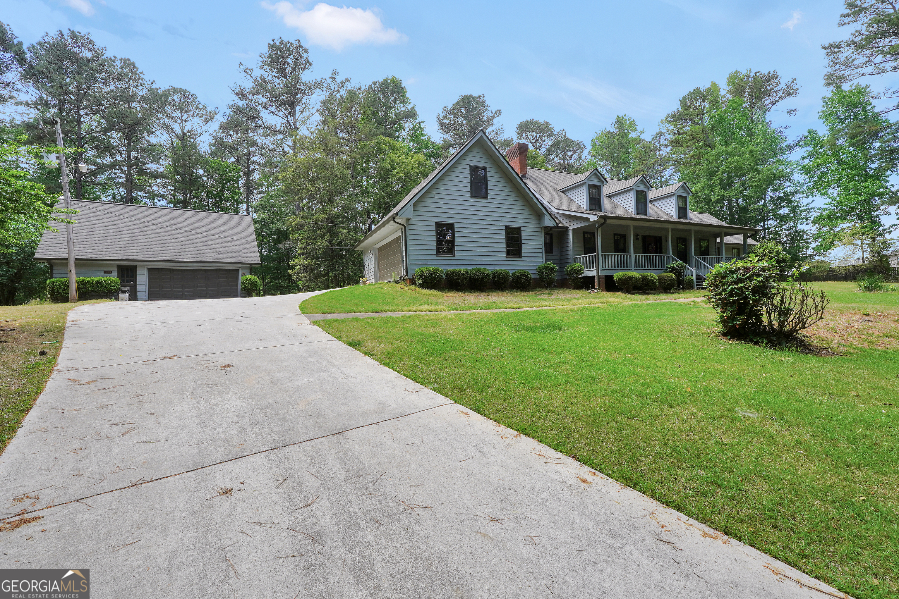 314 Winding Stream Trail SW