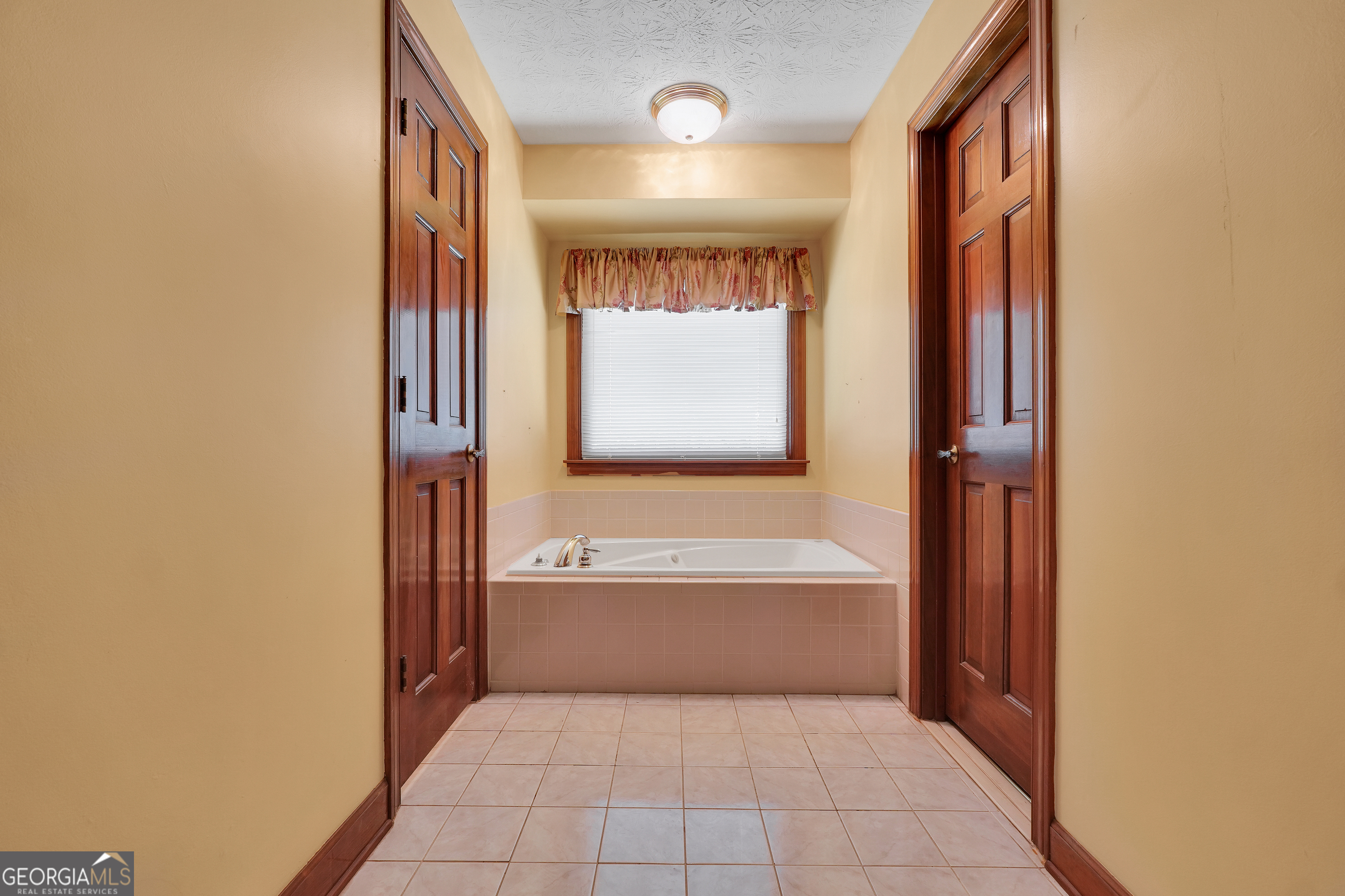 314 Winding Stream Trail SW