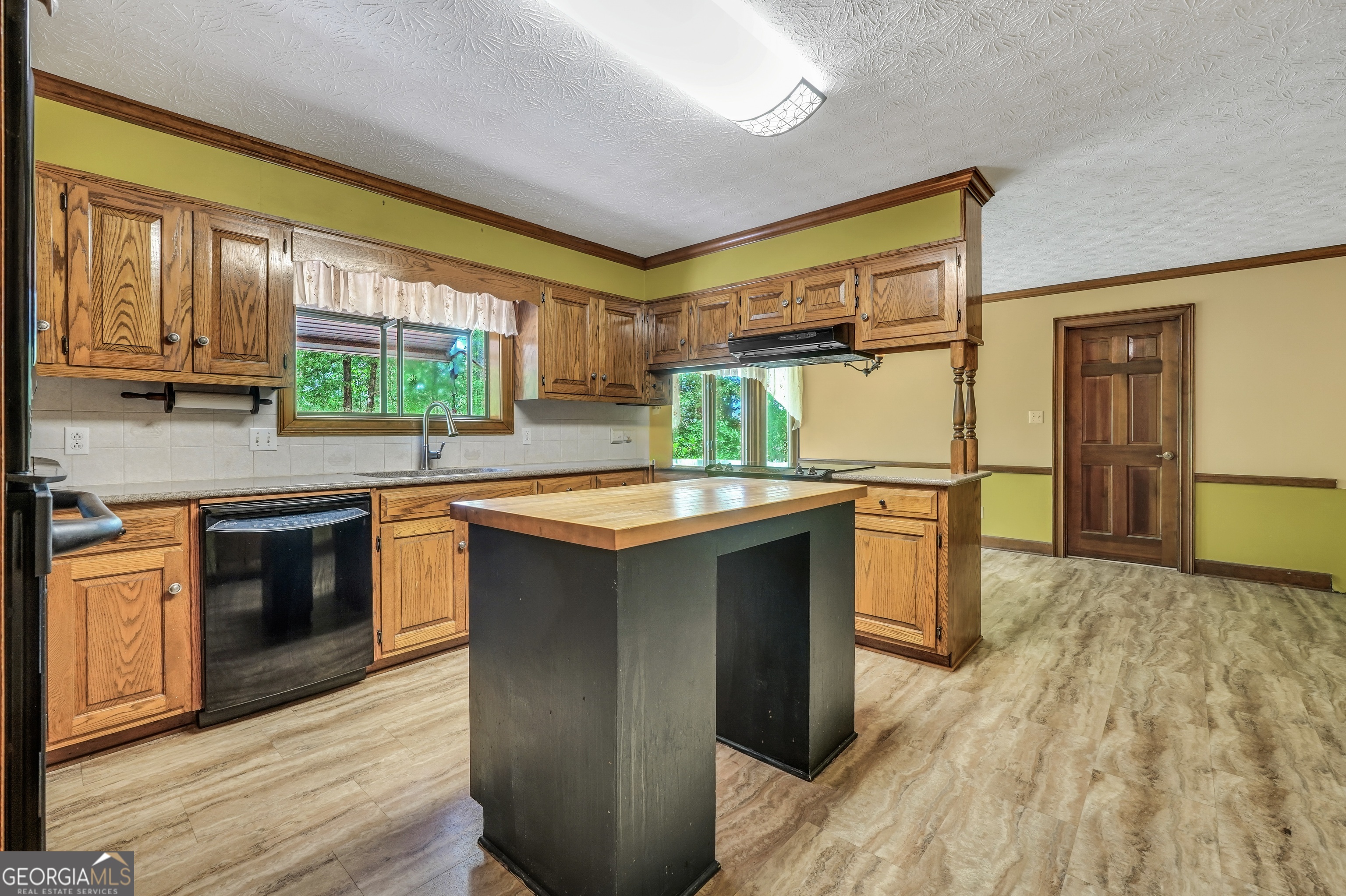 314 Winding Stream Trail SW