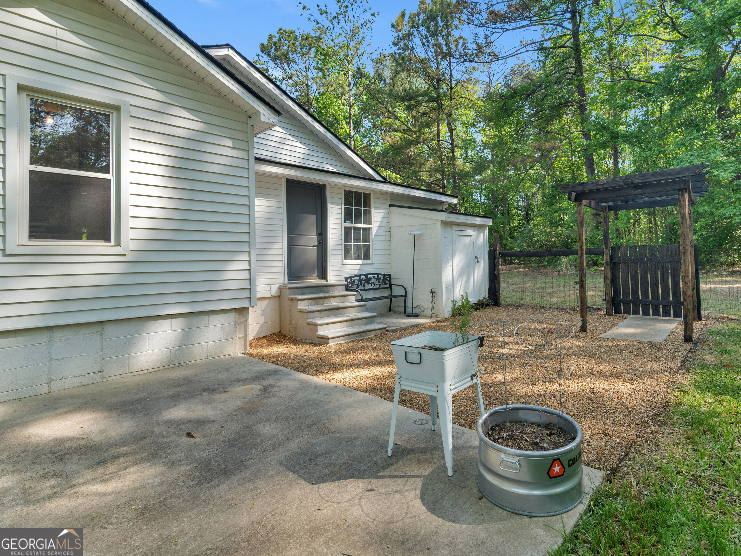 91 Walt Sanders Road