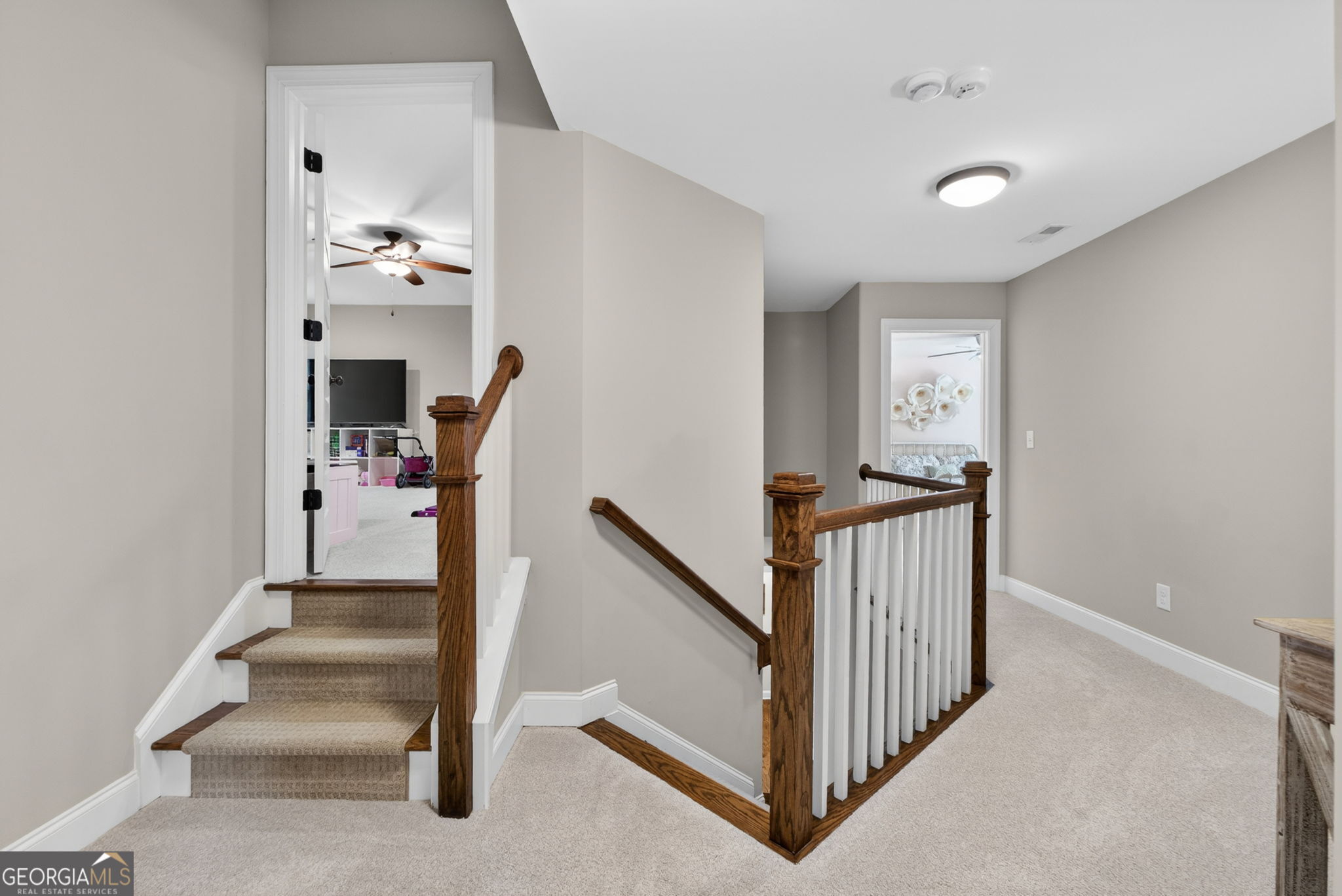41 W Shore Trace