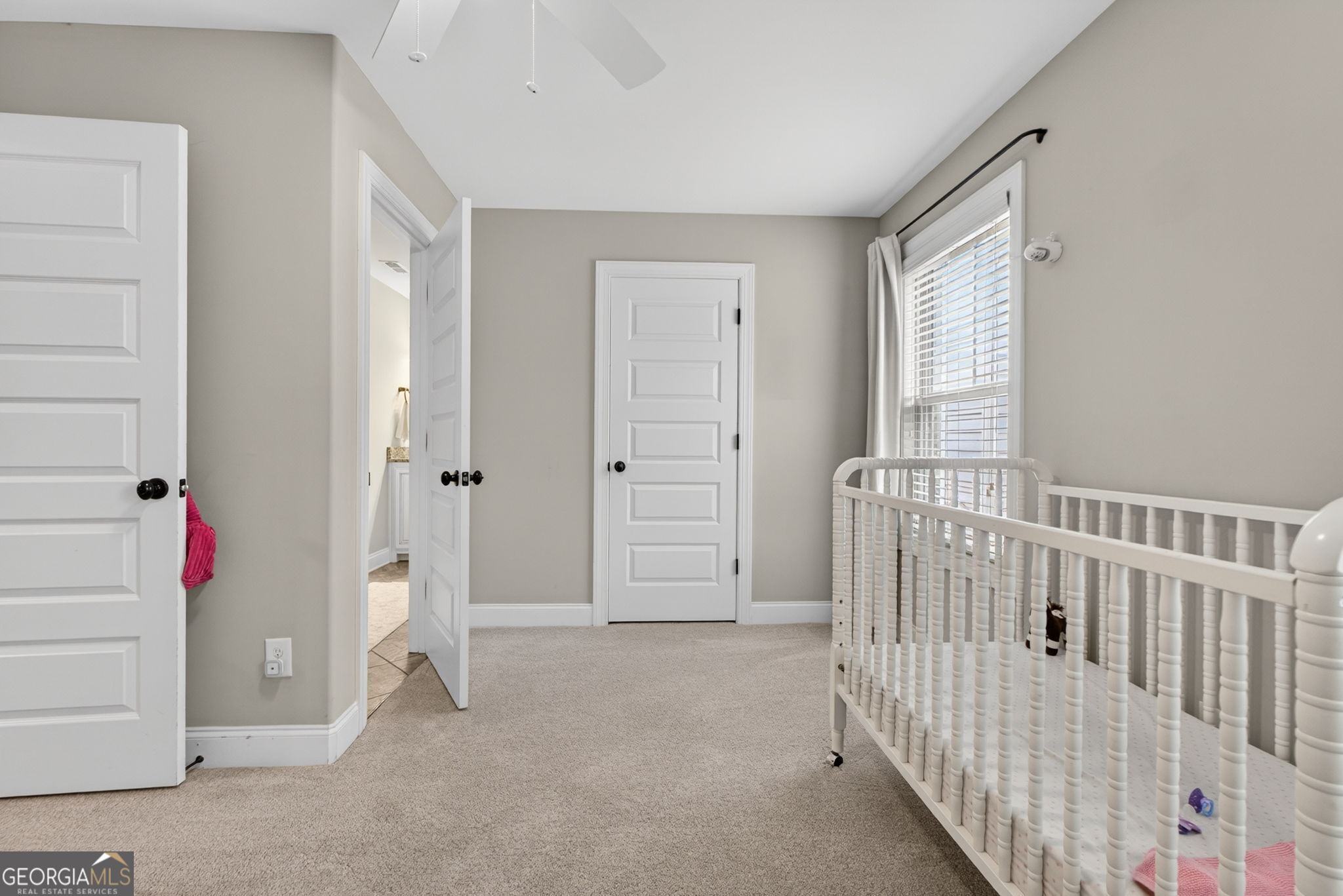 41 W Shore Trace