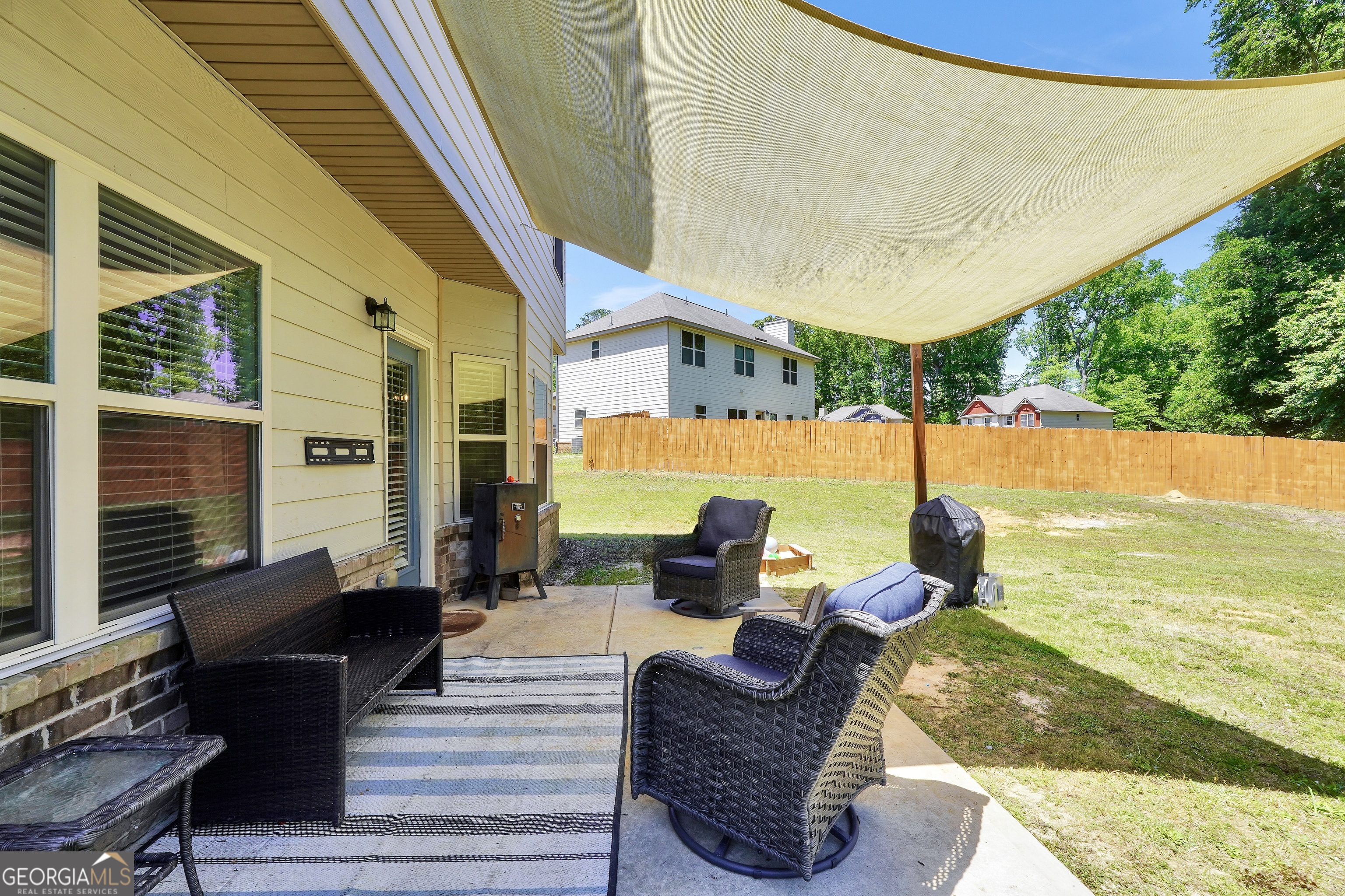 482 Louise Way
