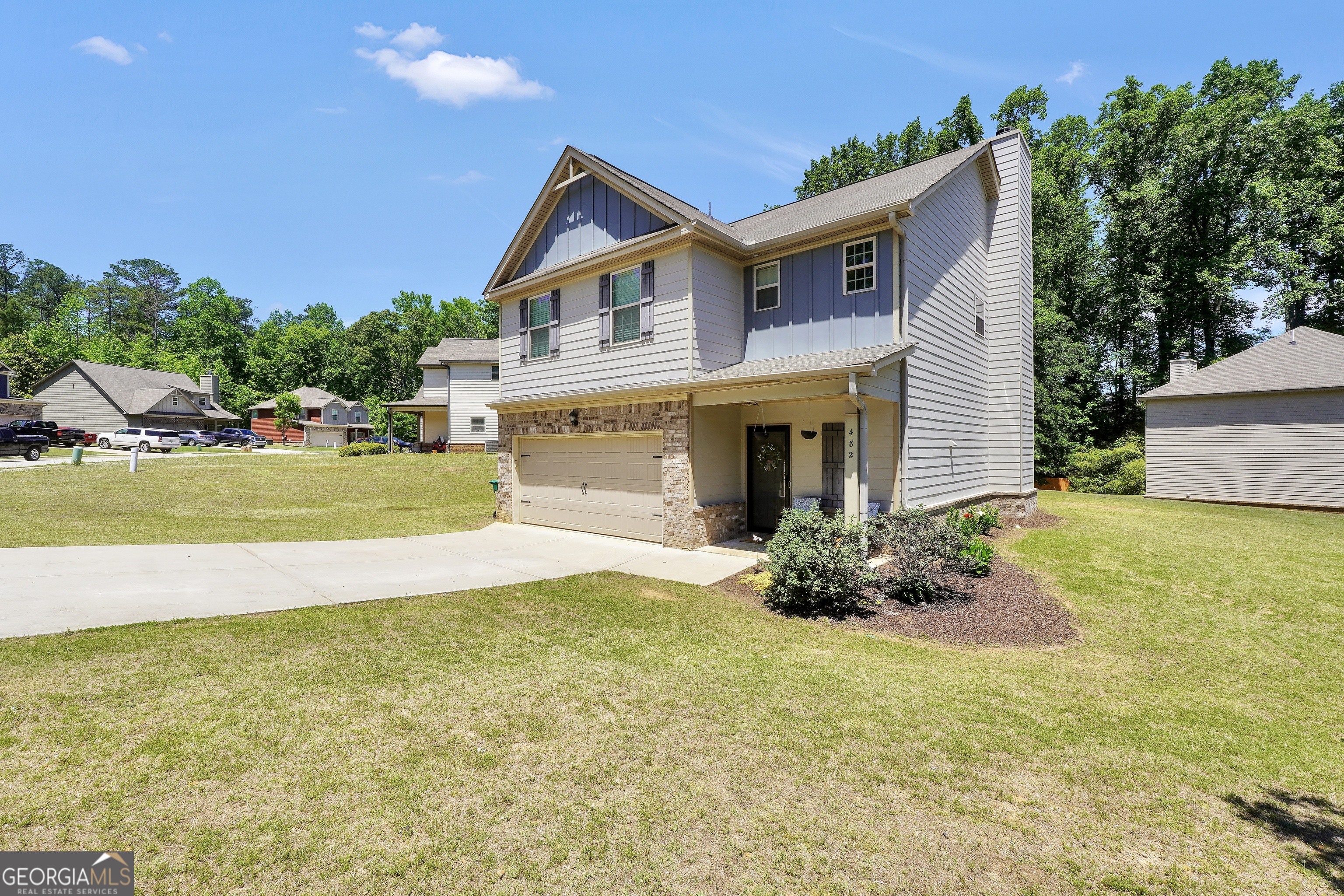 482 Louise Way