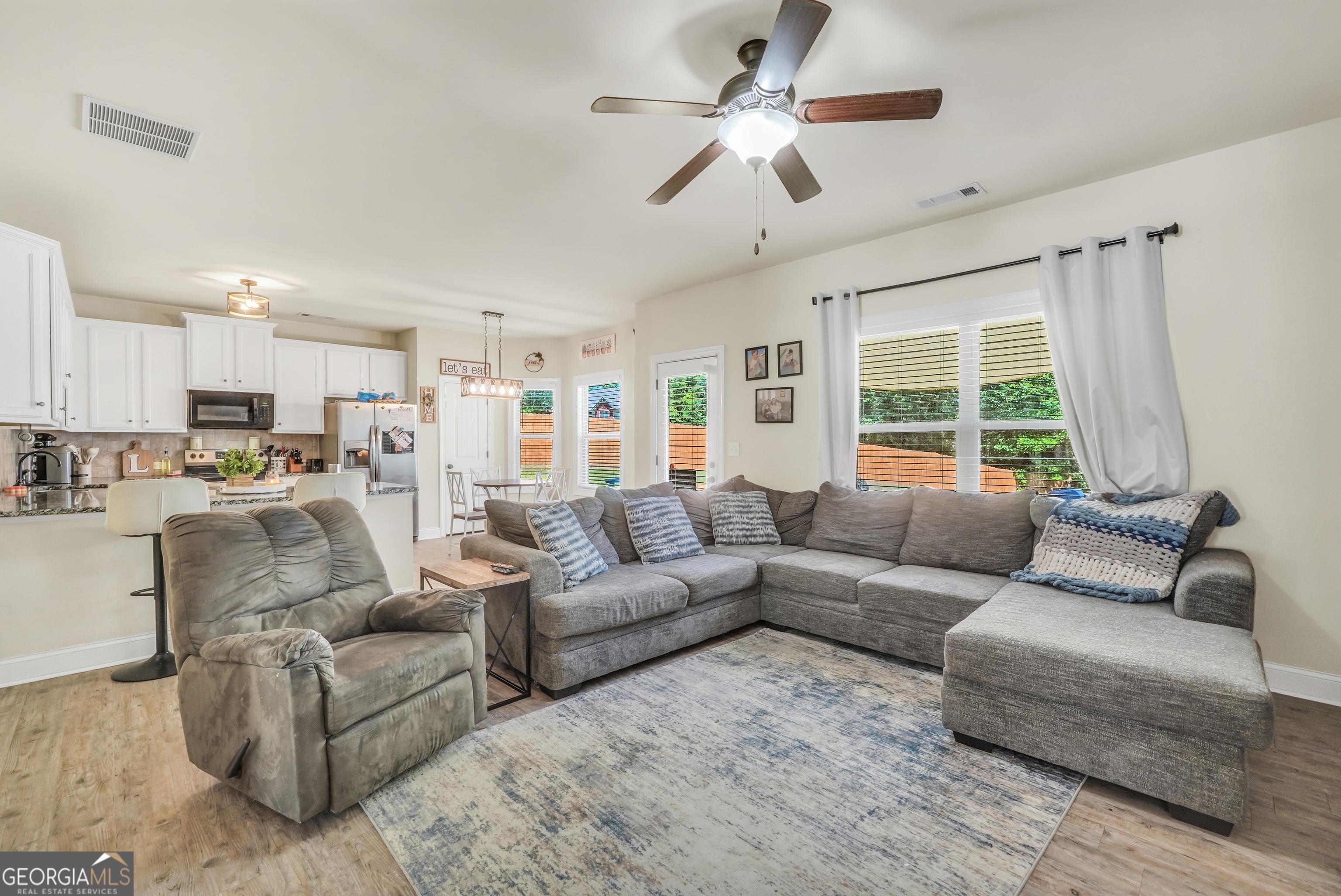482 Louise Way