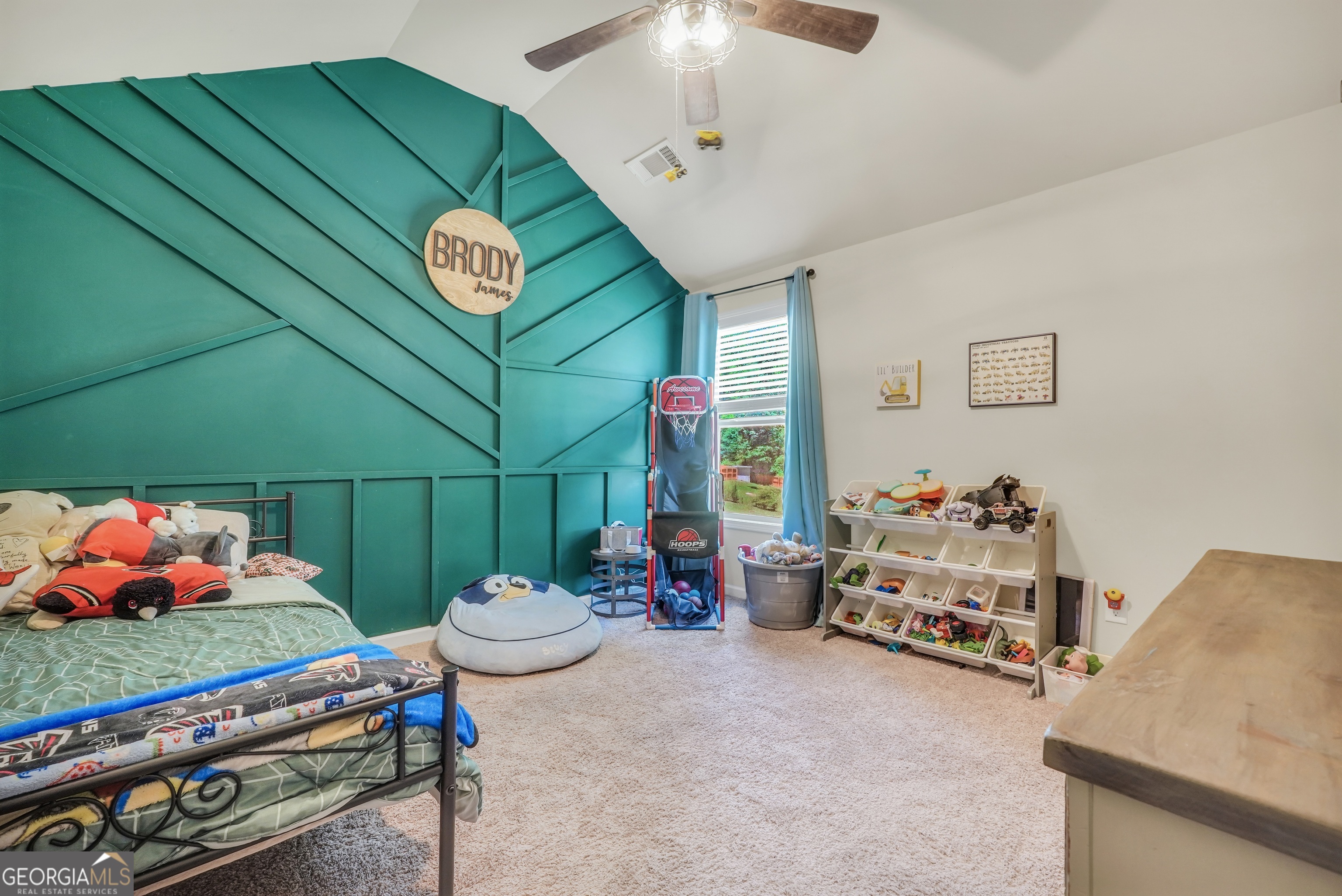 482 Louise Way