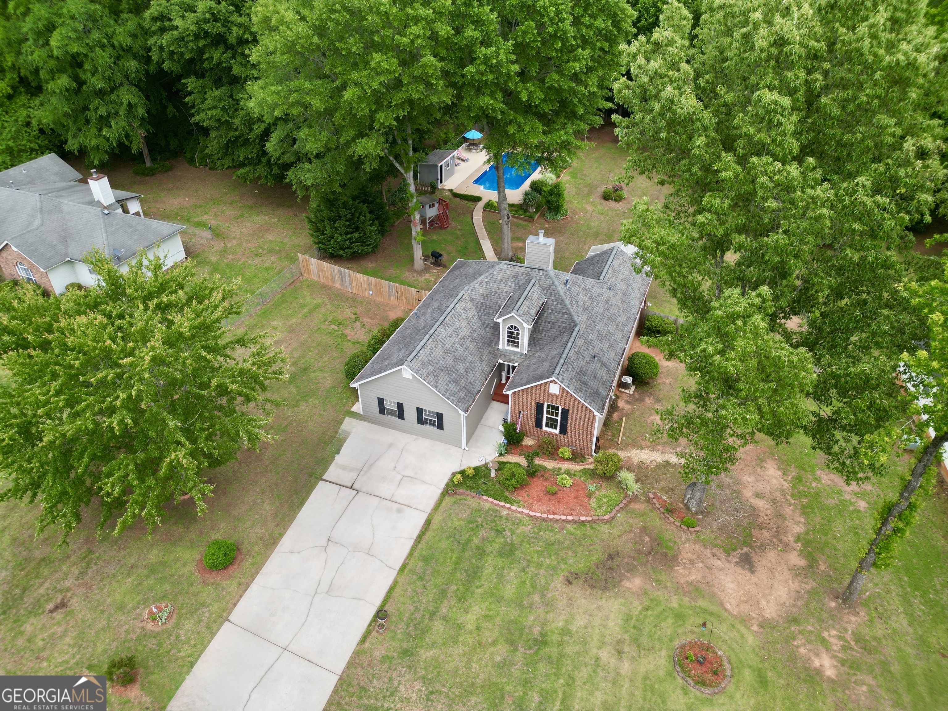 164 Lakepointe Court