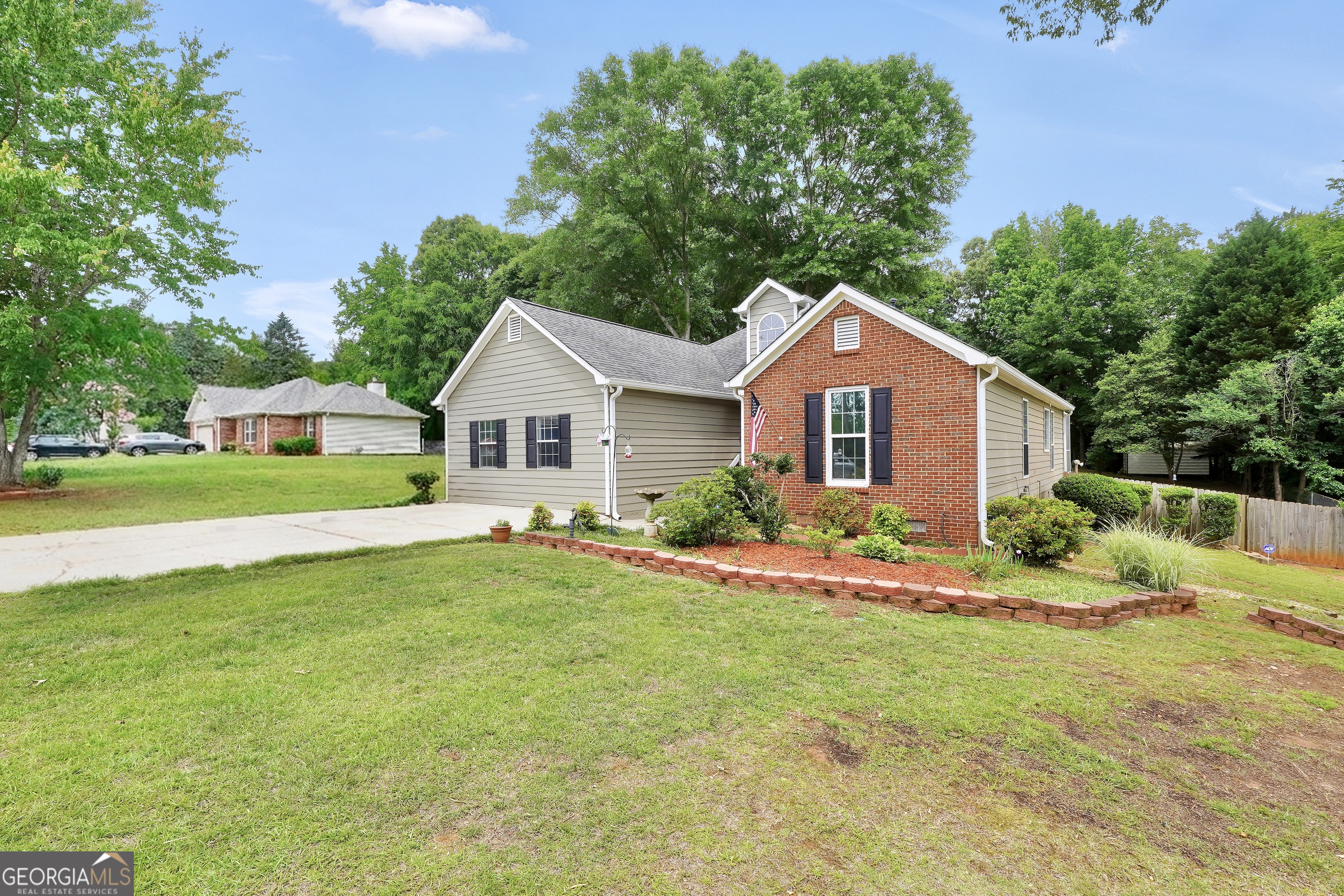 164 Lakepointe Court