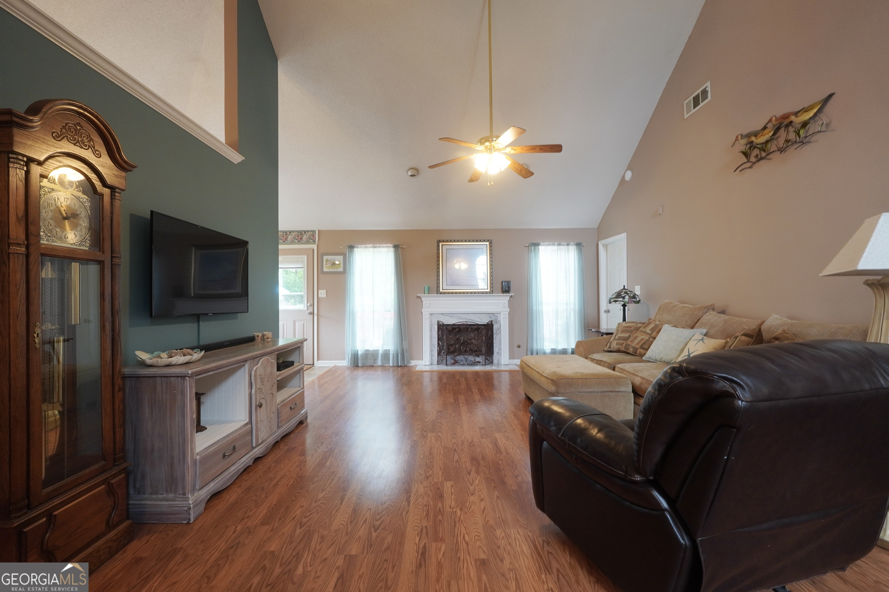 164 Lakepointe Court