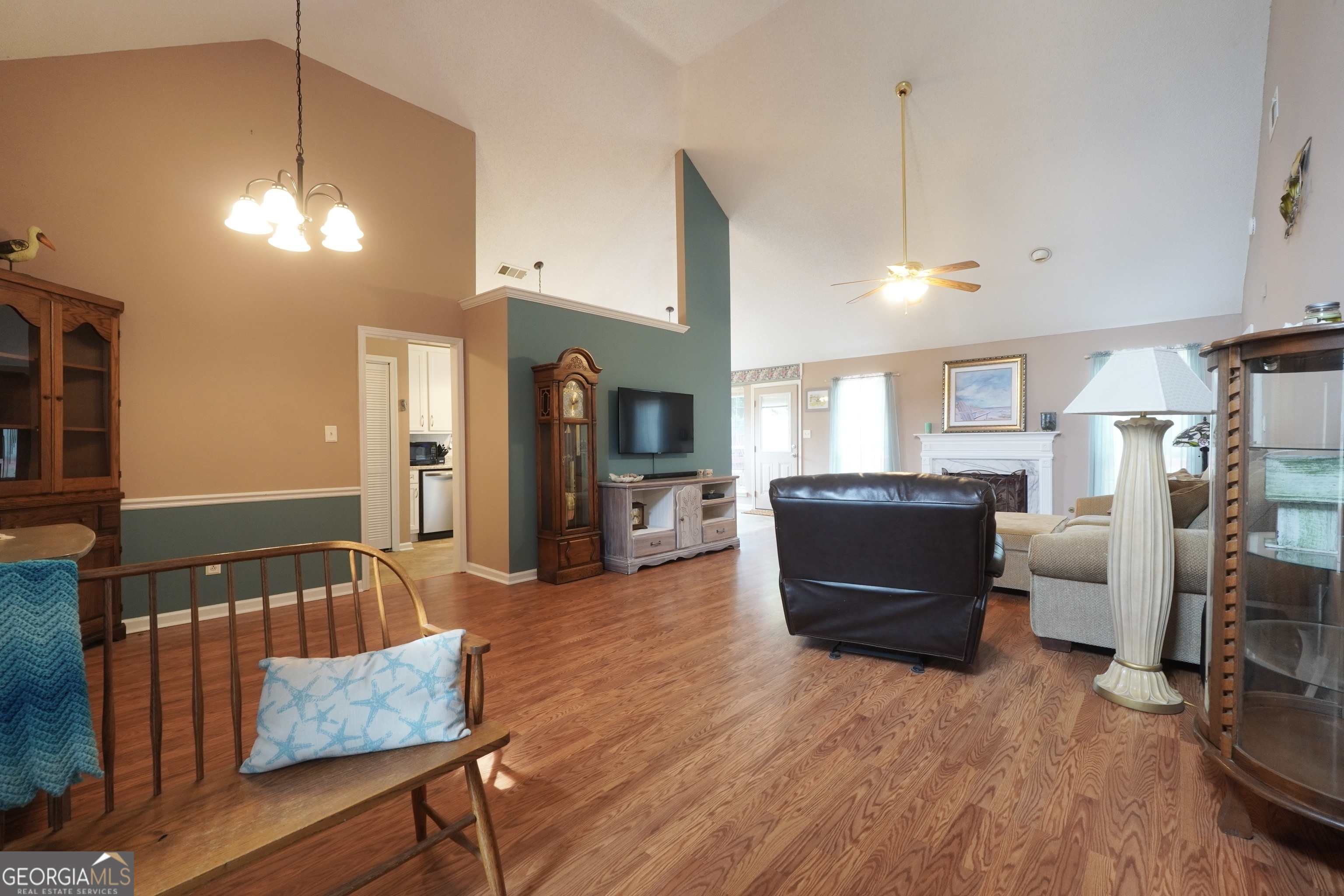 164 Lakepointe Court