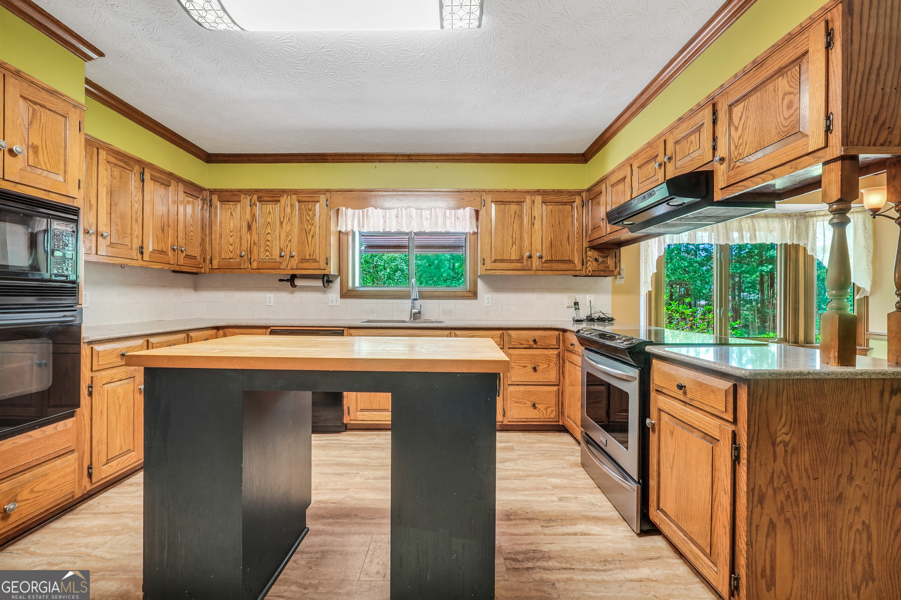 314 Winding Stream Trail SW
