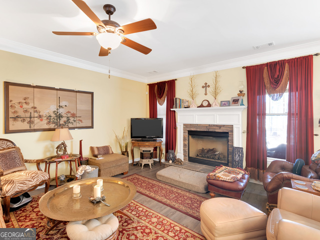 1141 Pebble Creek Lane