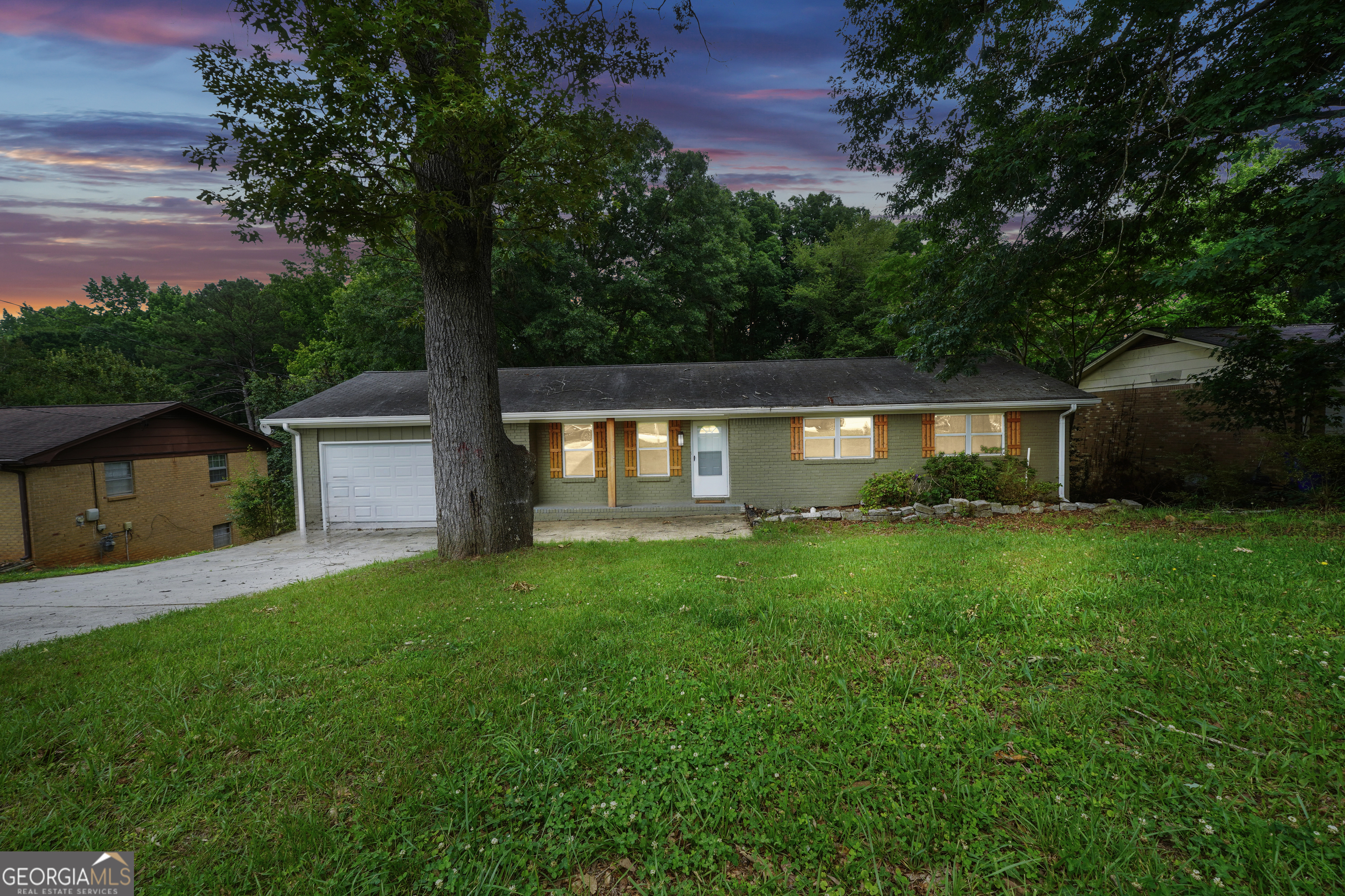 1558 Tanglewood Way NW
