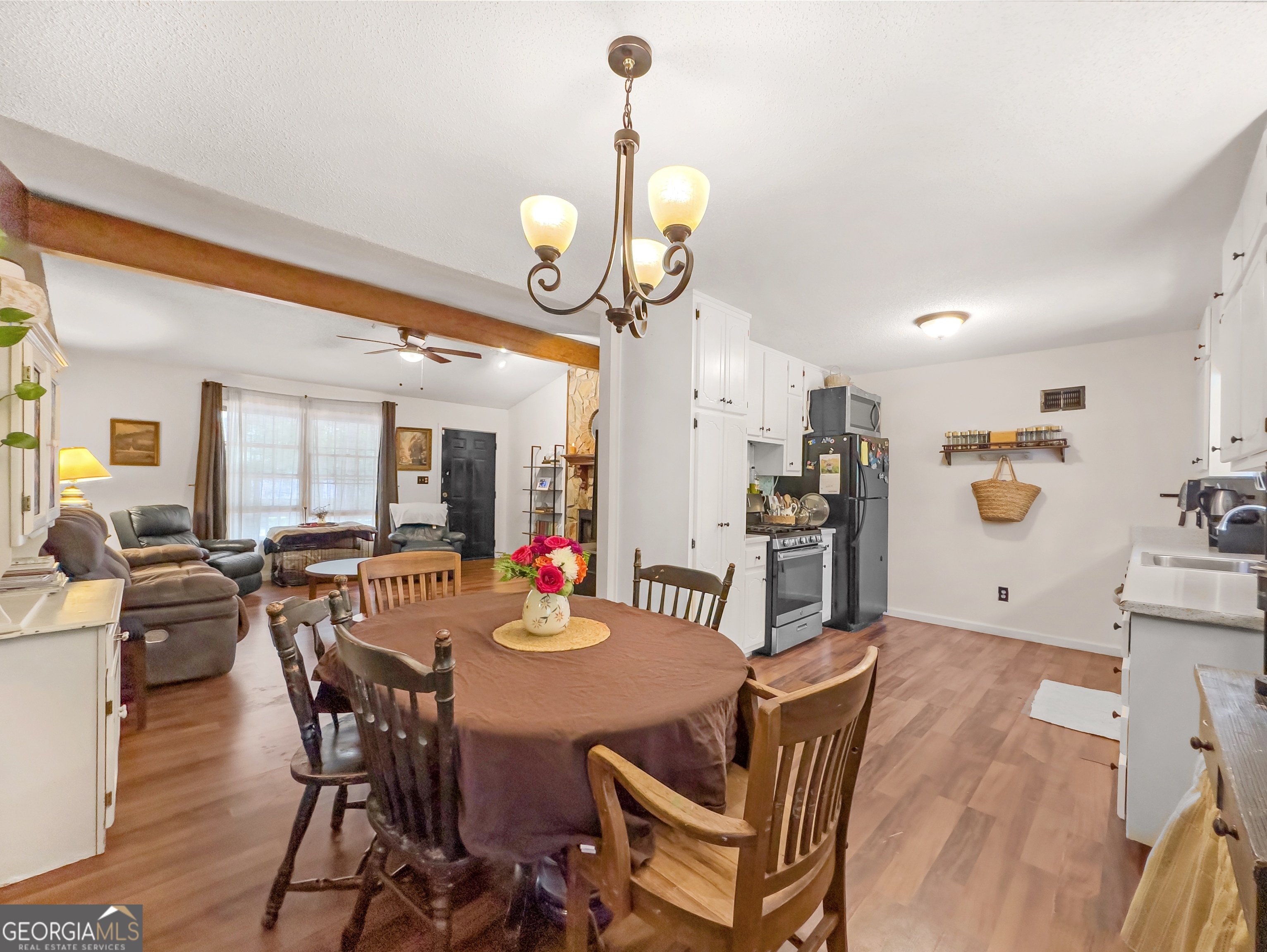 35 Pleasant Valley Road