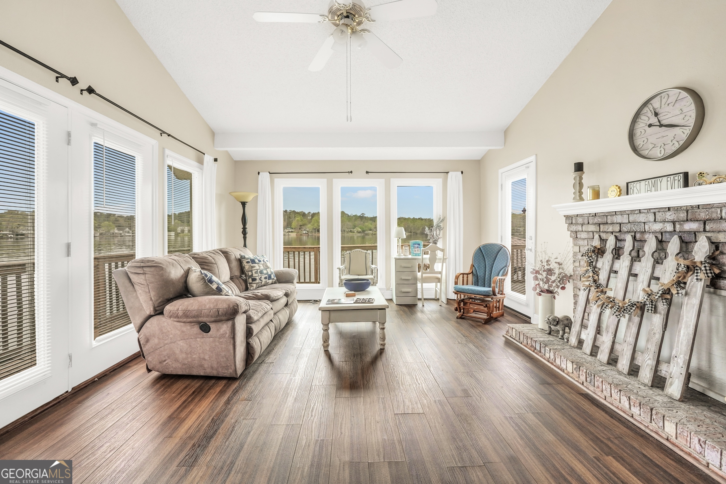 216 Deep Water Road