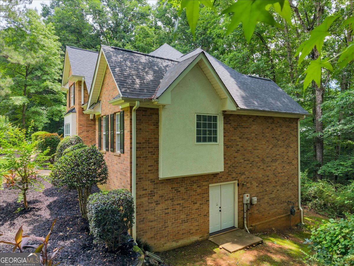 75 Paradise Court