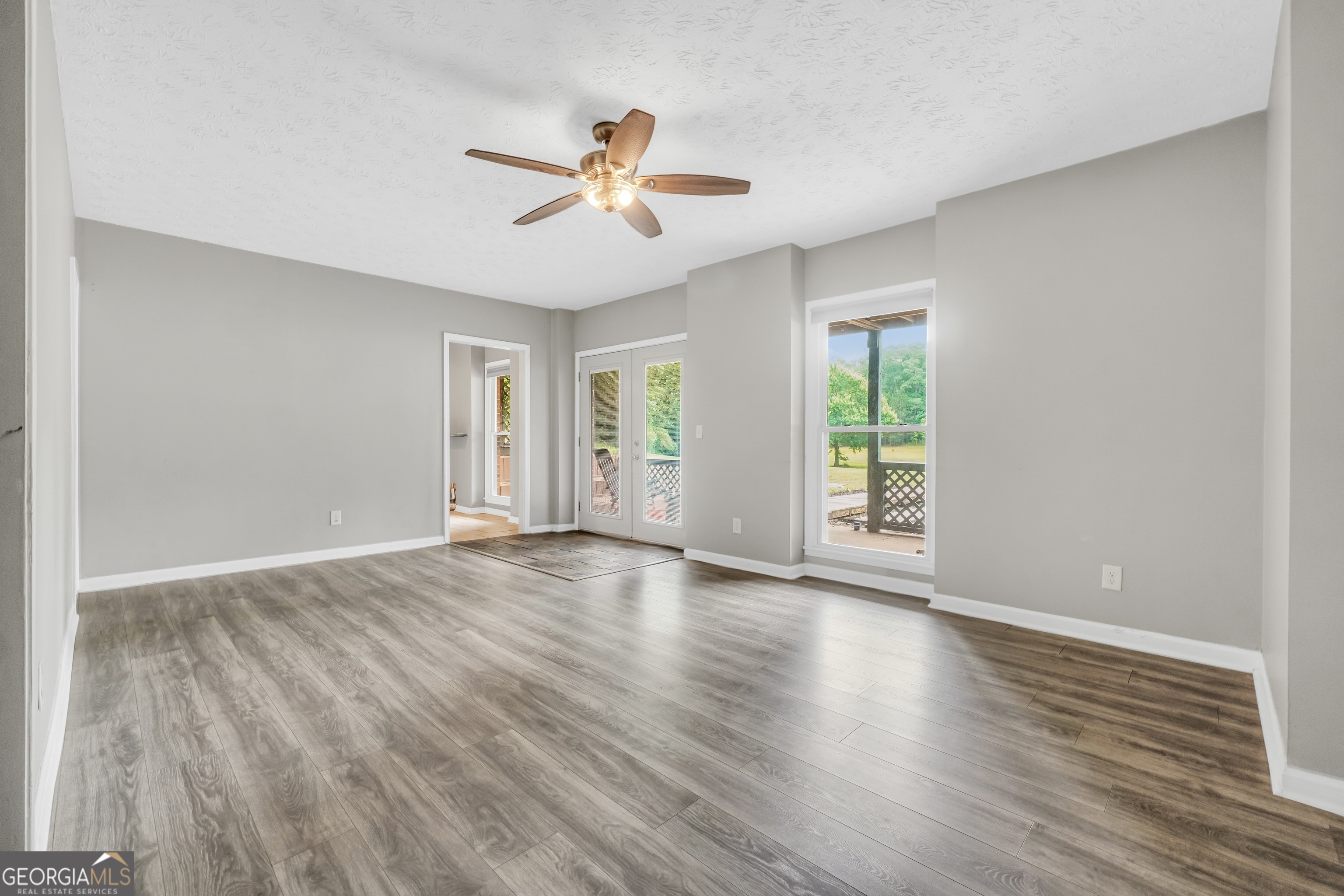 112 N Walkers Mill Road