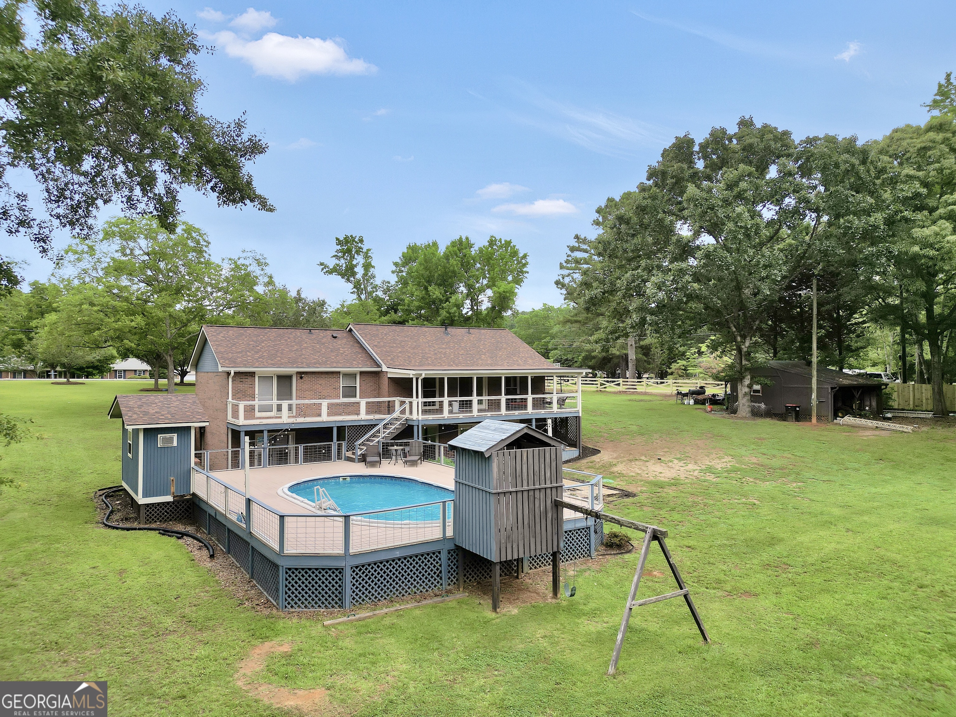 112 N Walkers Mill Road