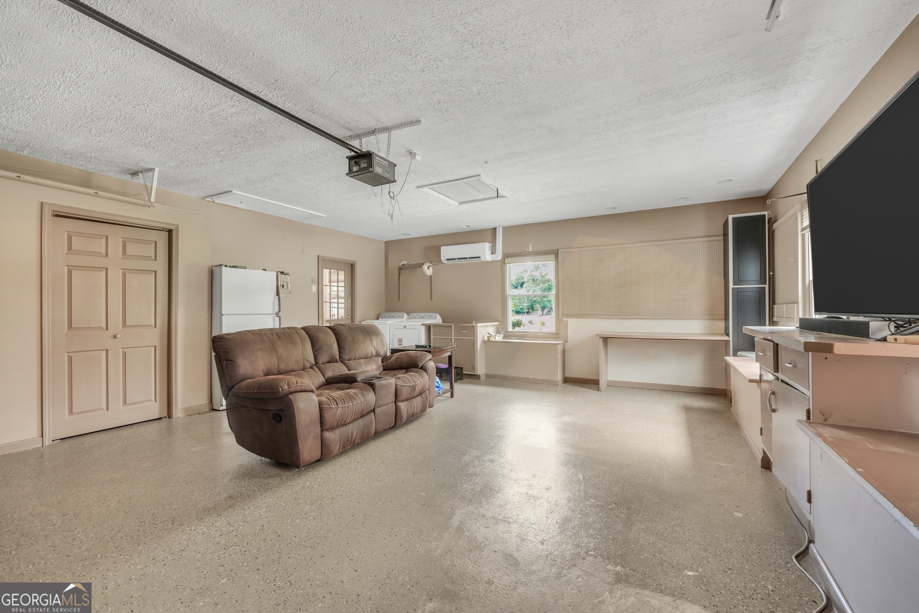 112 N Walkers Mill Road