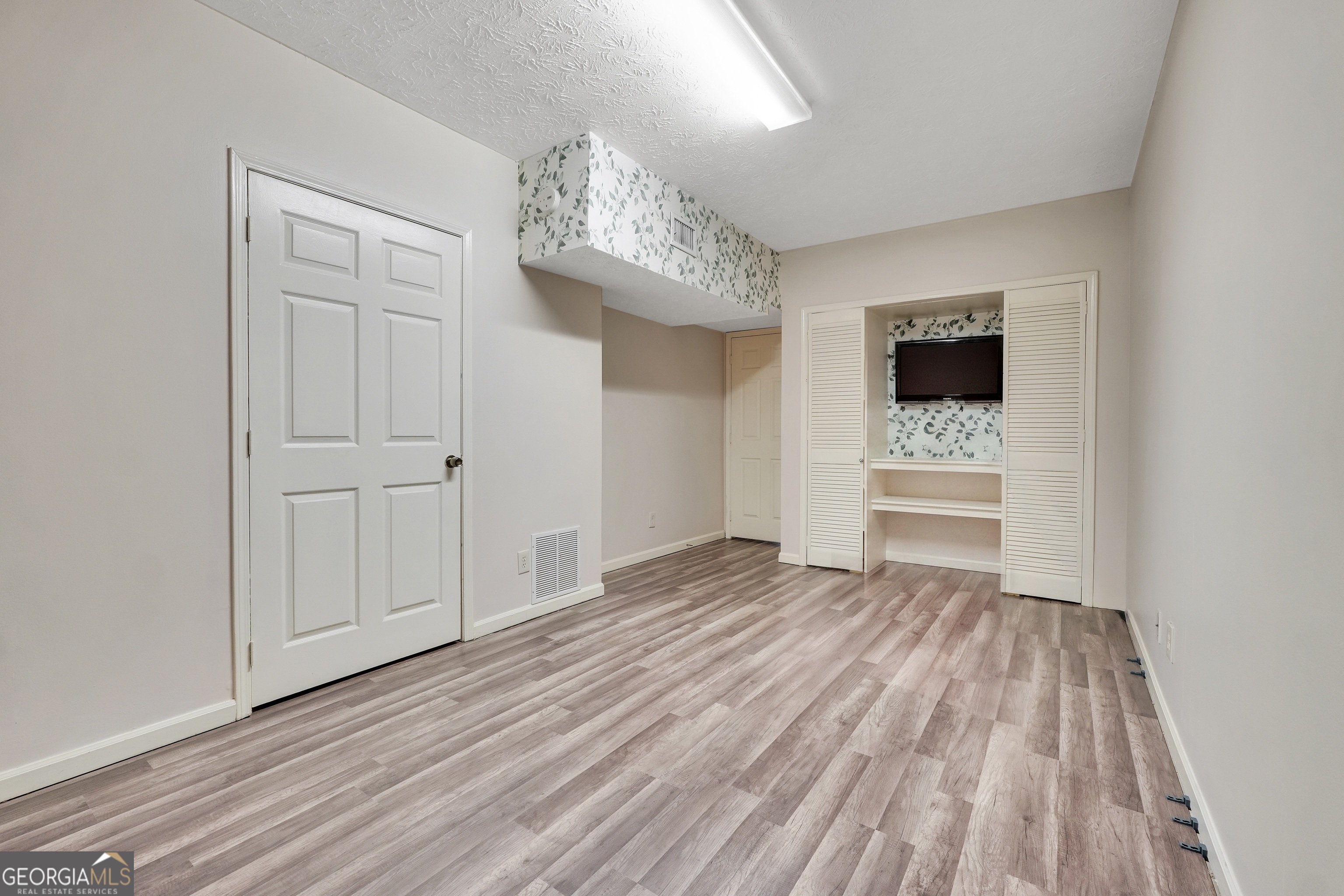 112 N Walkers Mill Road